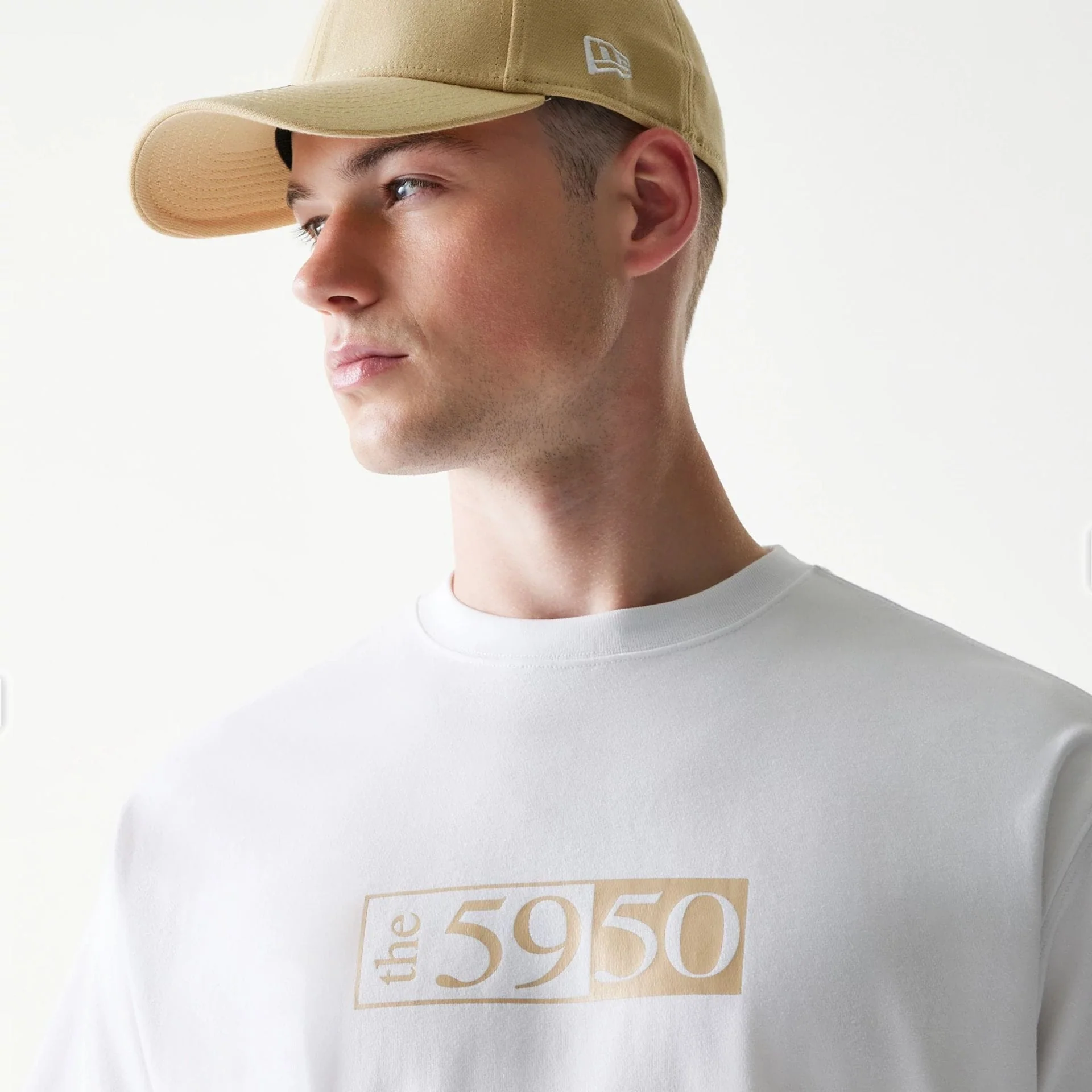 59FIFTY Fitted Cap Description Graphic White T-Shirt - Image 4