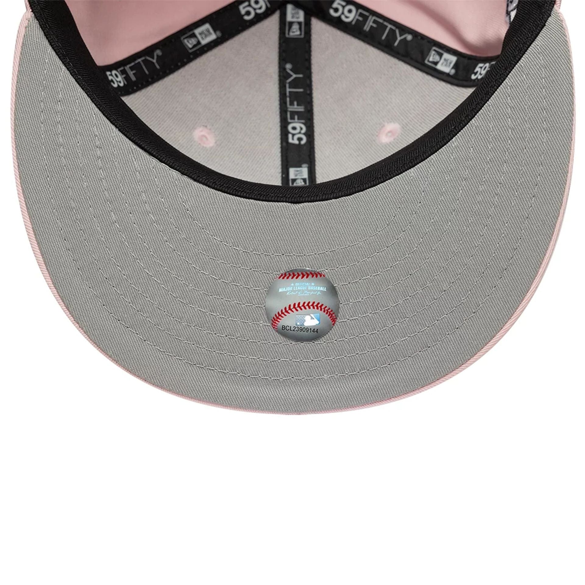 Atlanta Braves MLB Pink 59FIFTY Fitted Cap - Image 2
