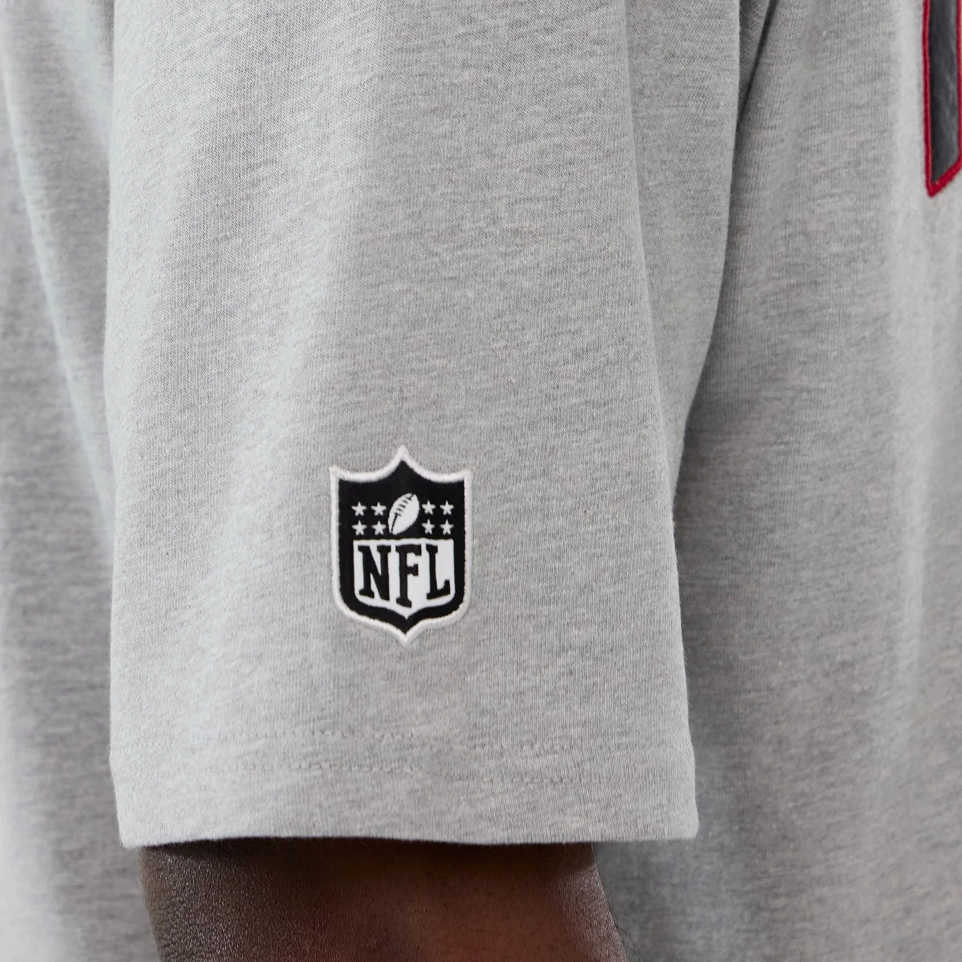 Atlanta Falcons NFL International Series Games 2025 Grey Premium T-Shirt - Image 4