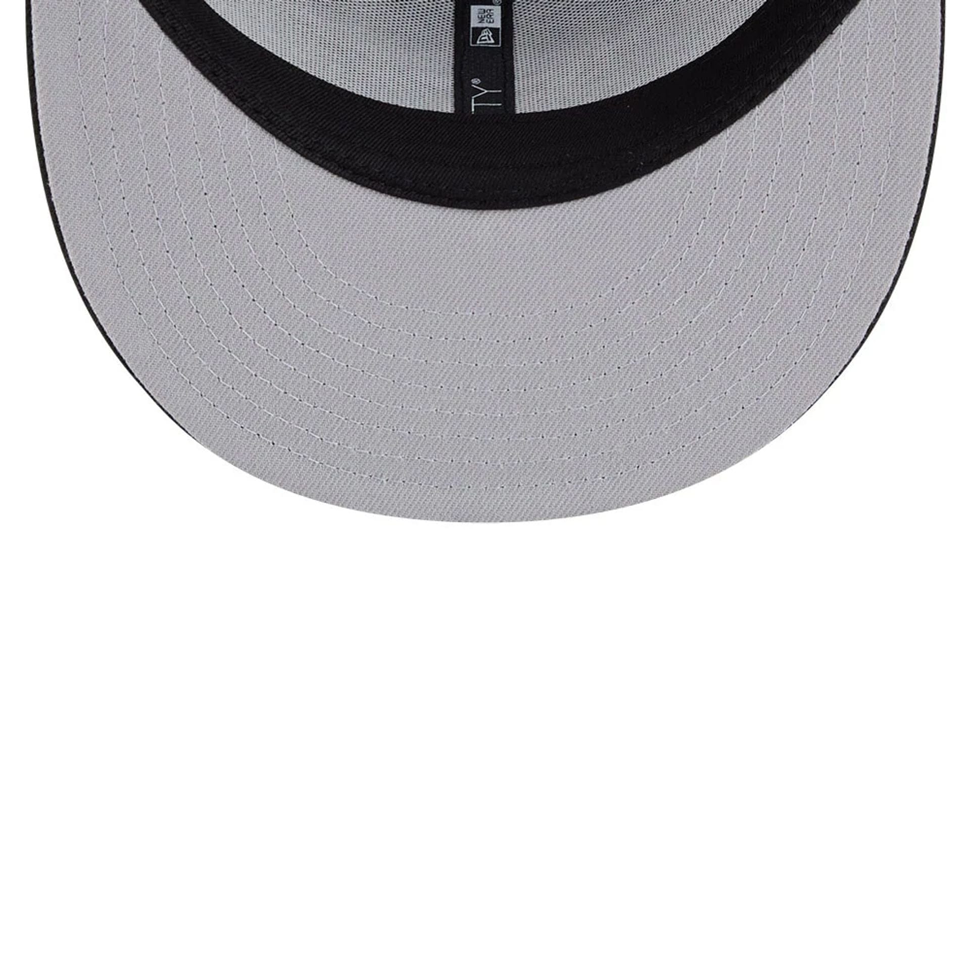 Boston Red Sox MLB Evergreen Black 9FIFTY Trucker Adjustable Cap - Image 2