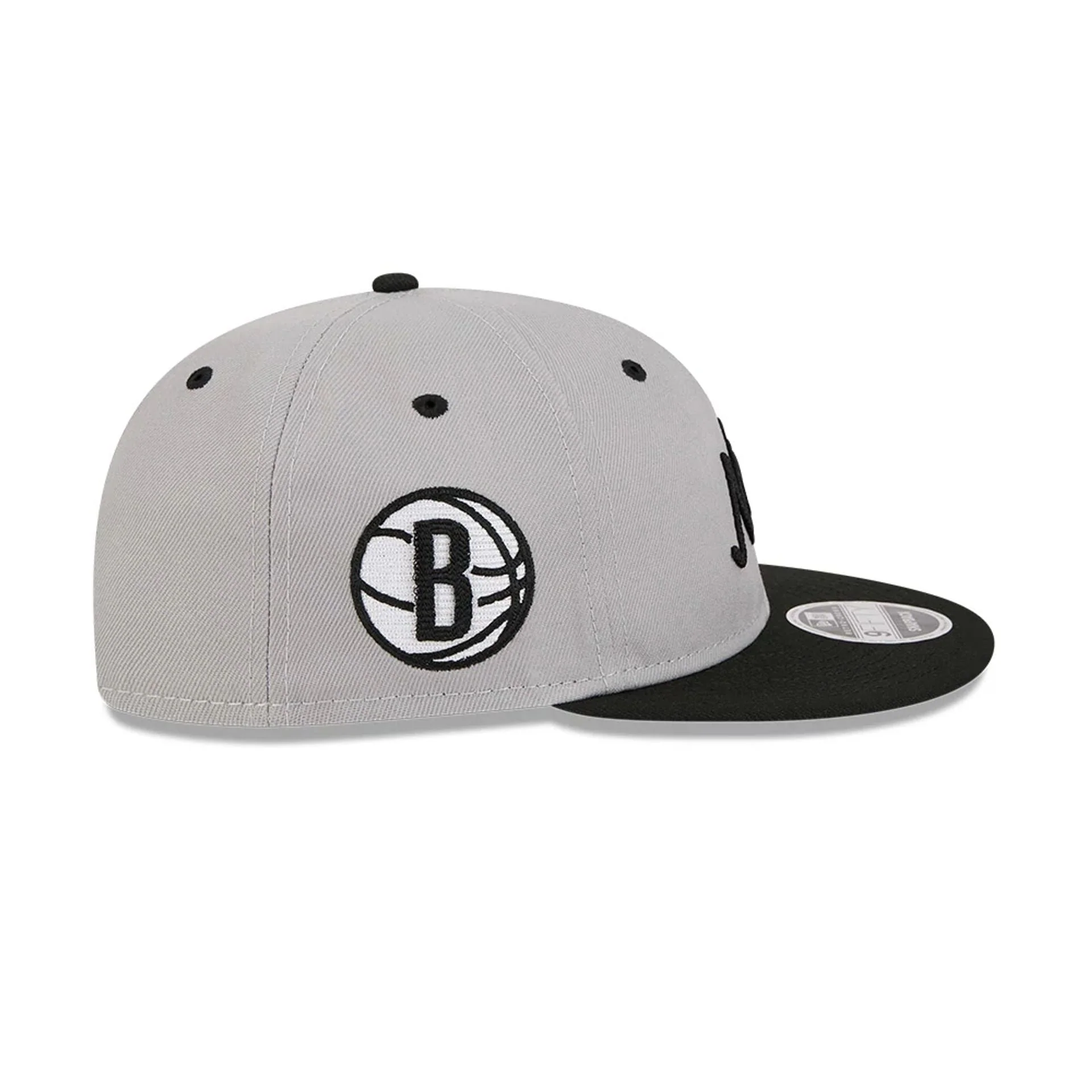 Brooklyn Nets NBA Chainstitch Script Grey Retro Crown 9FIFTY Adjustable Cap - Image 5
