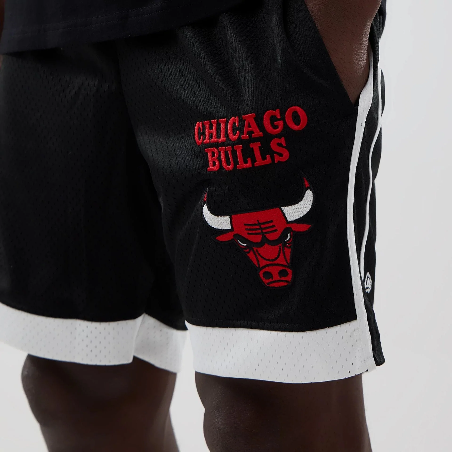 Chicago Bulls NBA Black Mesh Shorts - Image 3