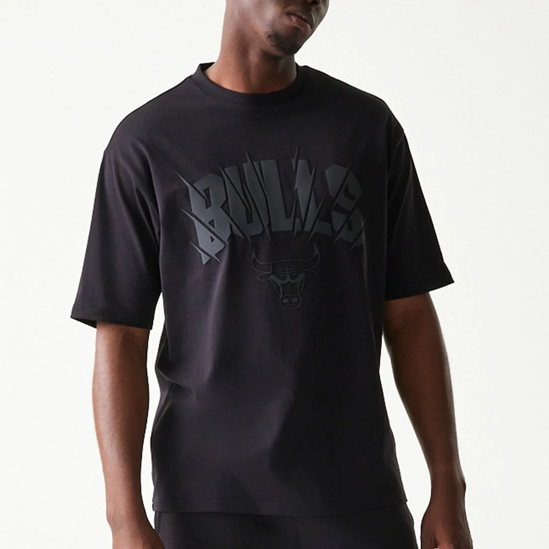 Chicago Bulls NBA Black Oversized T-Shirt - Image 3