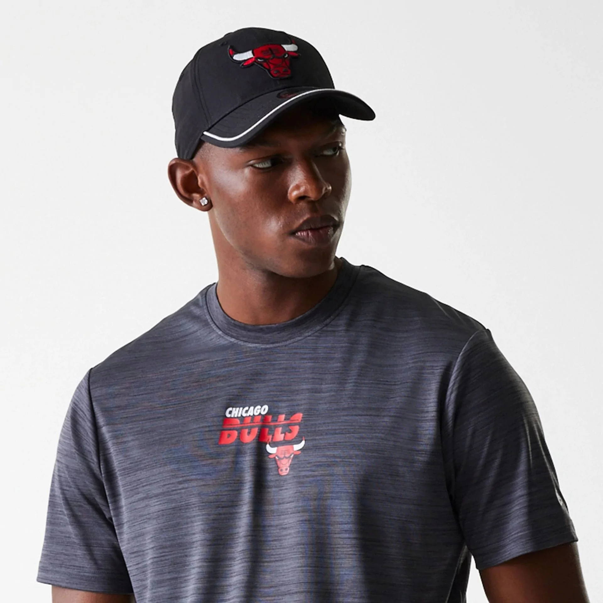 Chicago Bulls NBA Essentials Black T-Shirt - Image 5