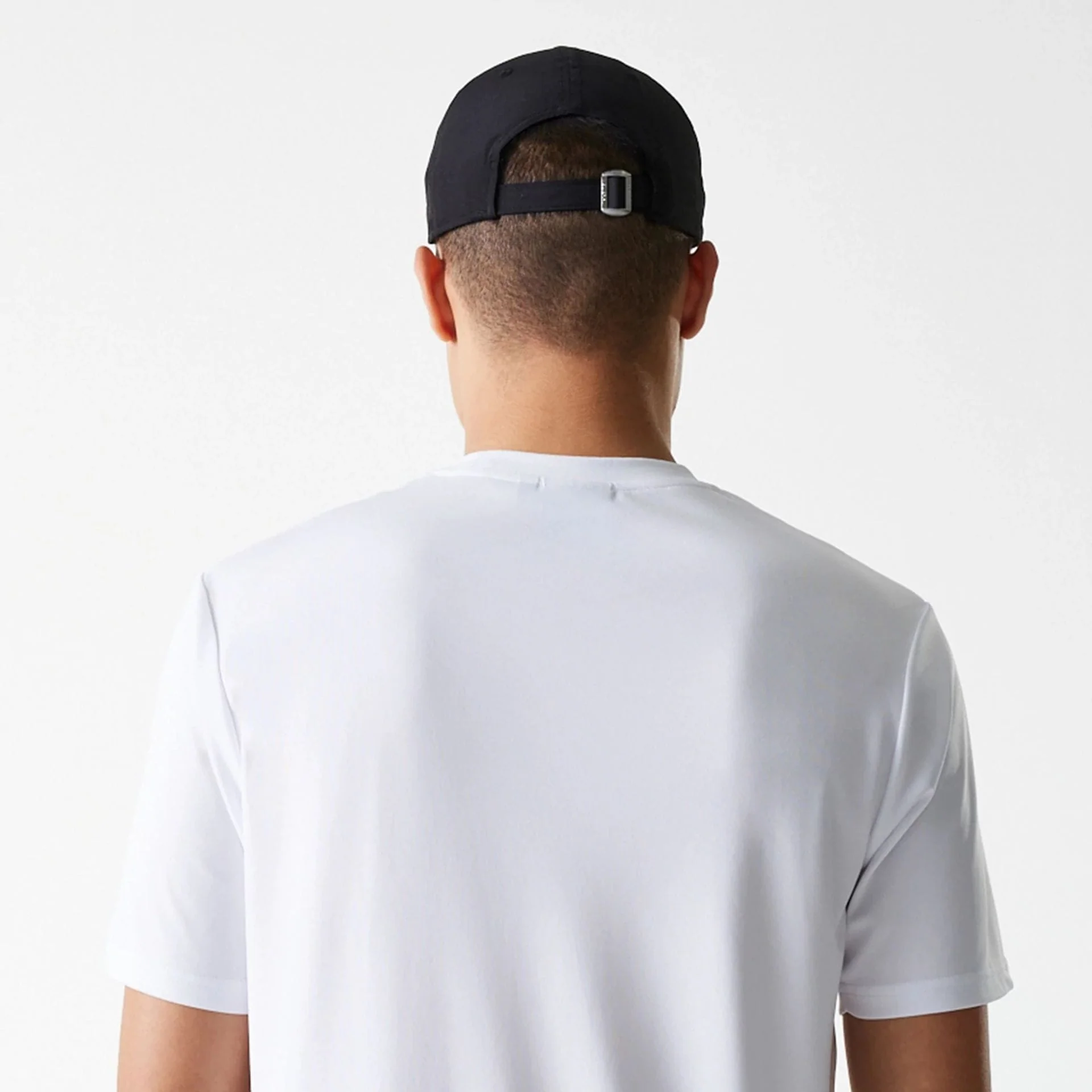 Chicago Bulls NBA Essentials White T-Shirt - Image 6