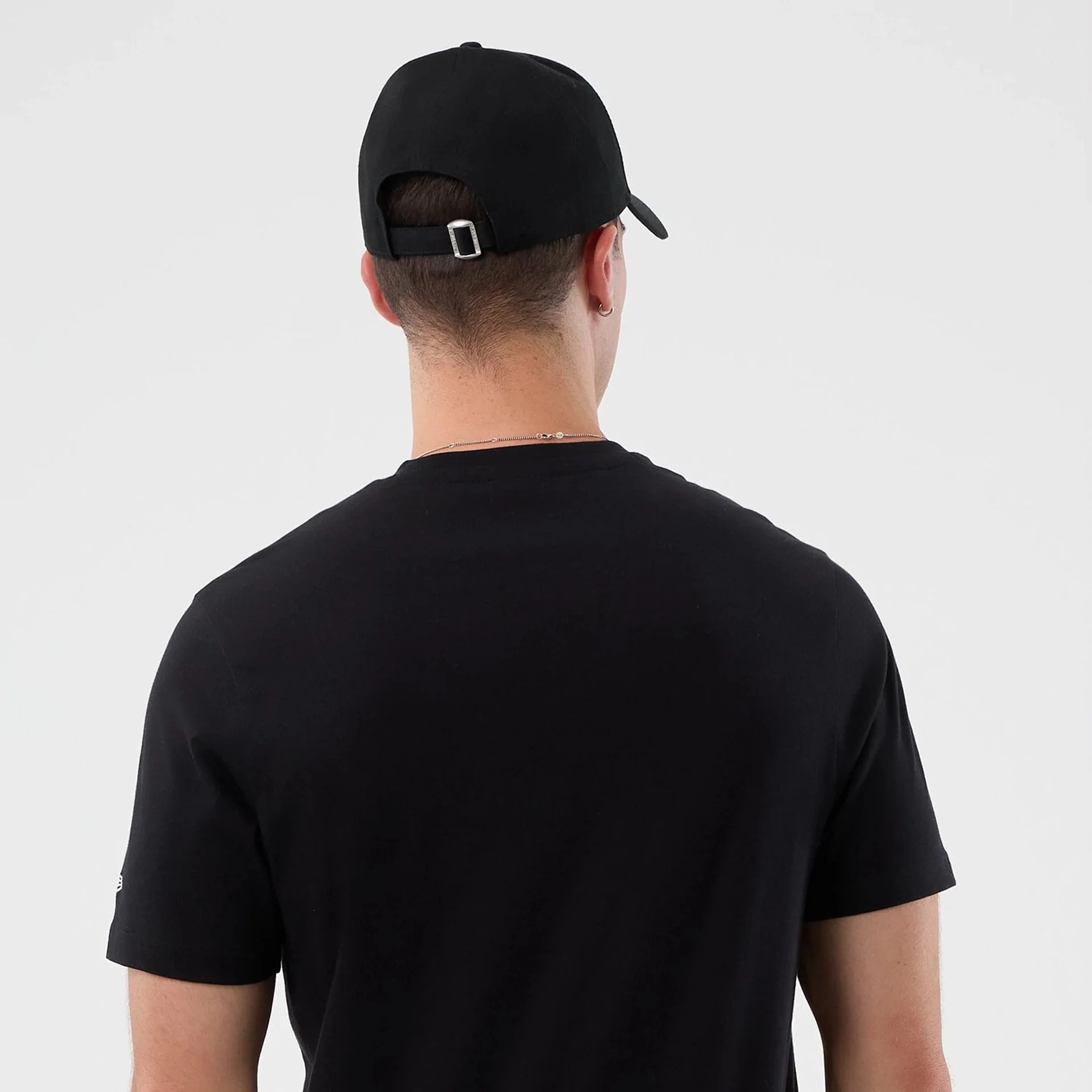 Chicago Bulls NBA Graphic Black T-Shirt - Image 6