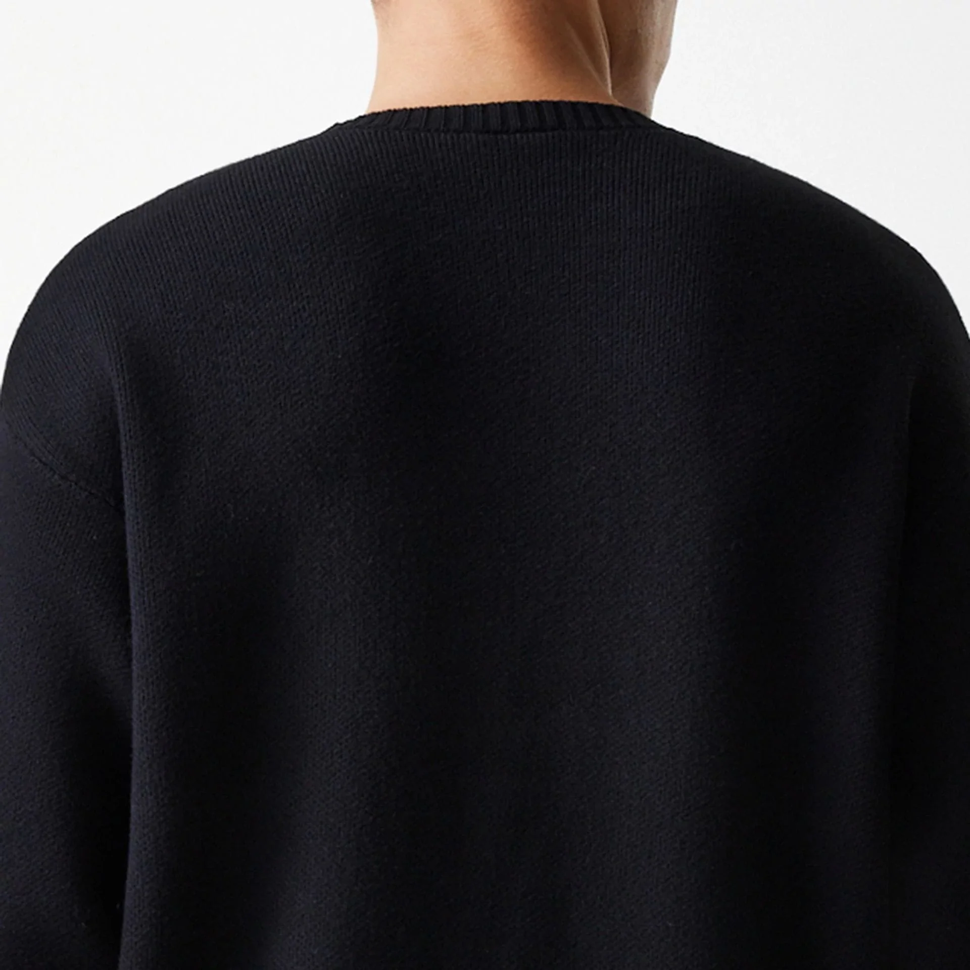 Chicago Bulls NBA Knit Black Oversized Knit Sweater - Image 8