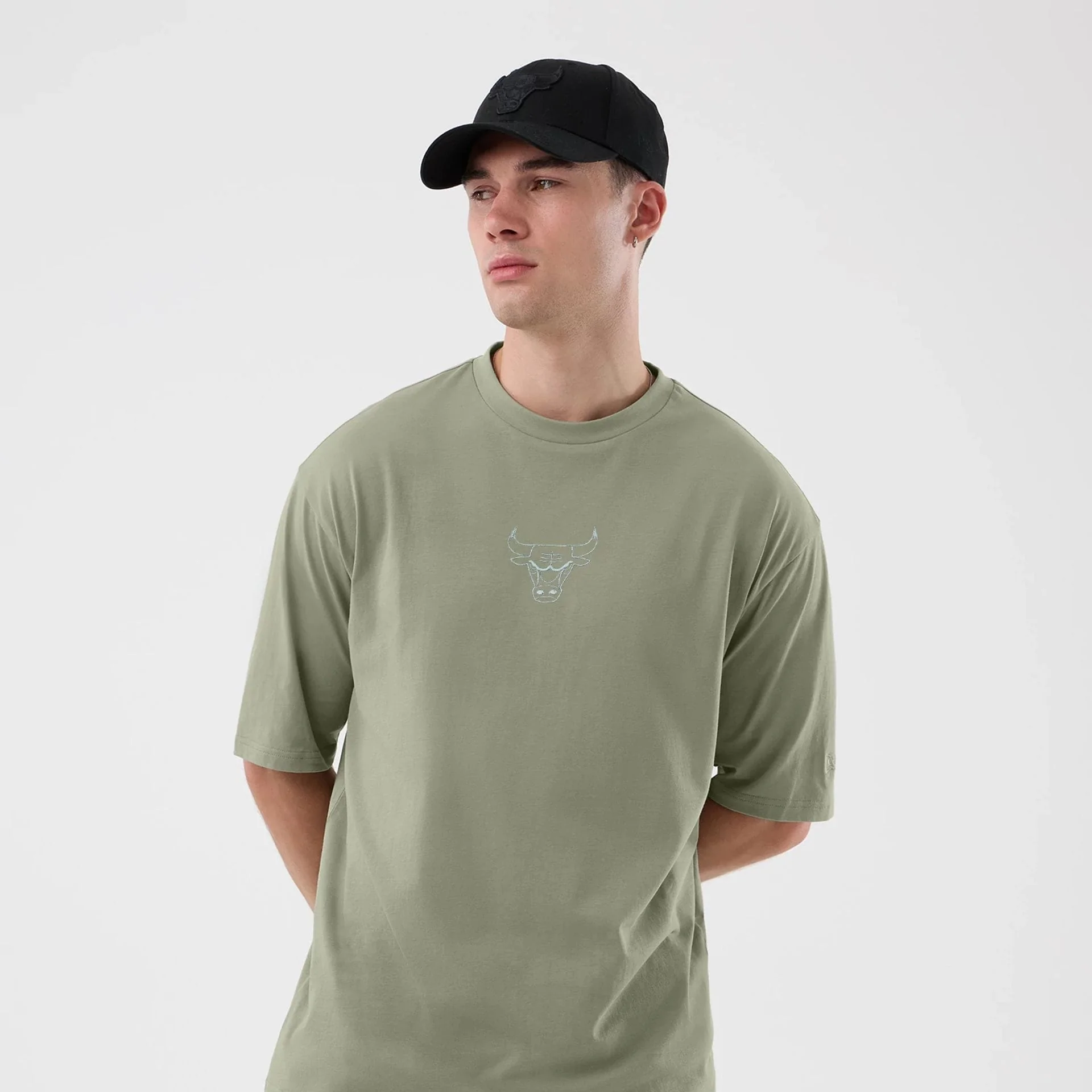 Chicago Bulls NBA League Essential Pastel Green Oversized T-Shirt - Image 3