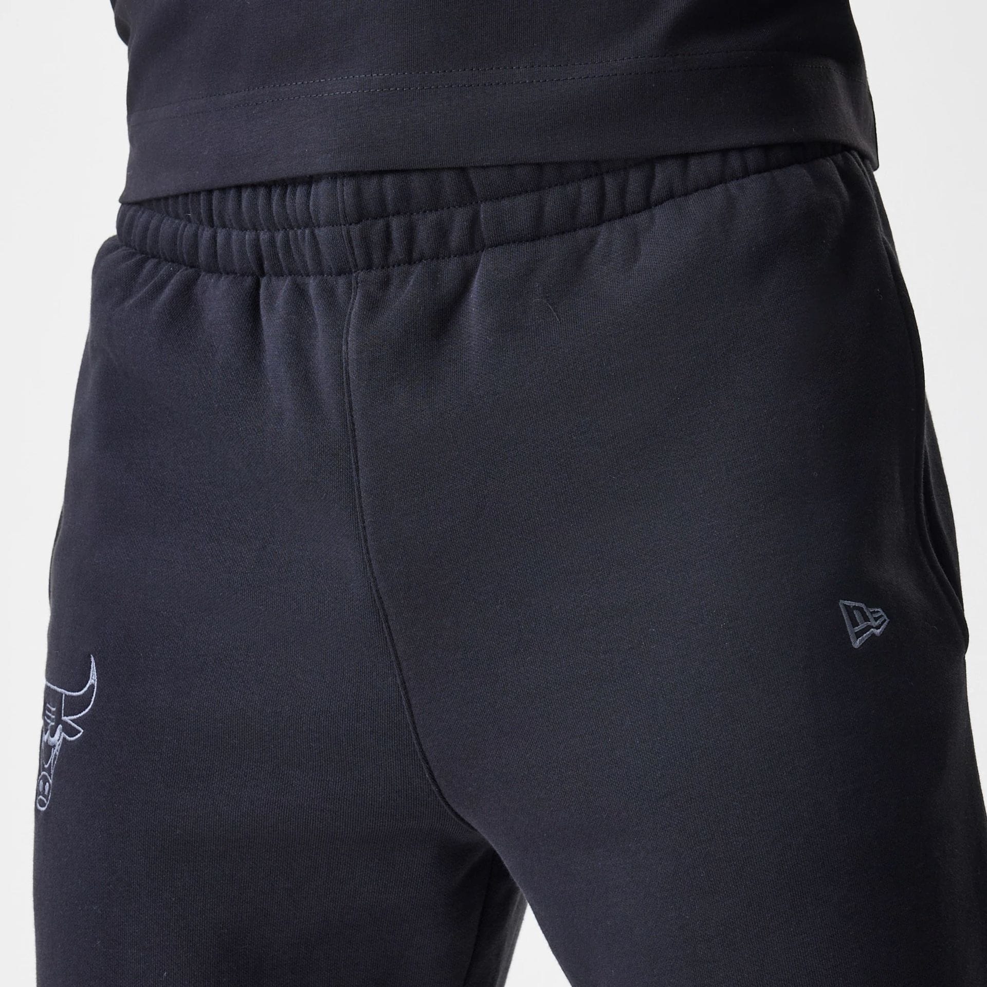 Chicago Bulls NBA Linear Black Straight Leg Joggers - Image 6