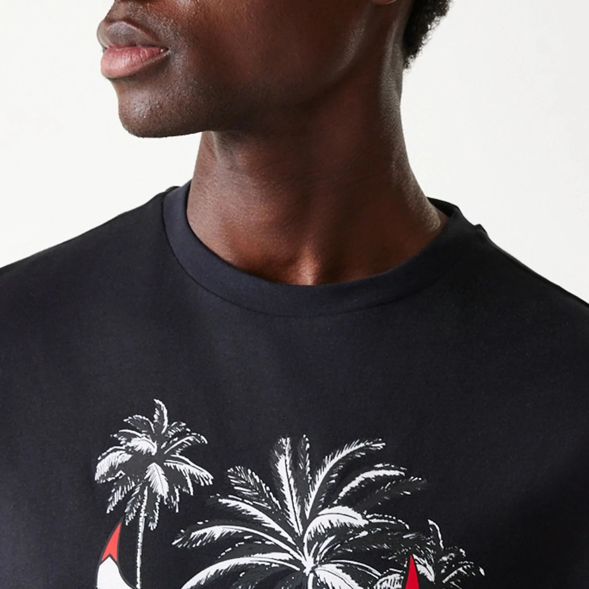 Chicago Bulls NBA Palm Tree Black Oversized T-Shirt - Image 4