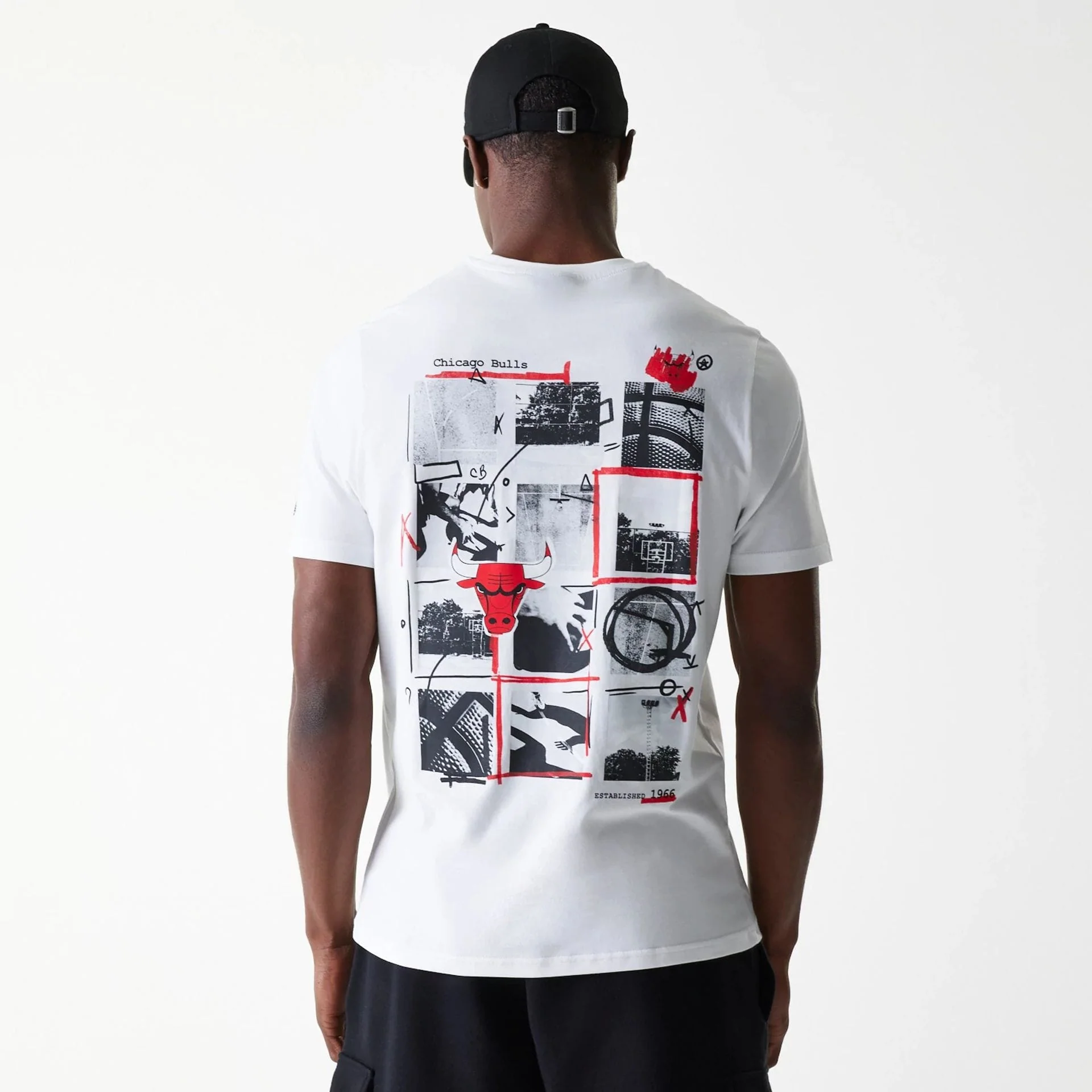 Chicago Bulls NBA Photographic Print White T-Shirt - Image 2