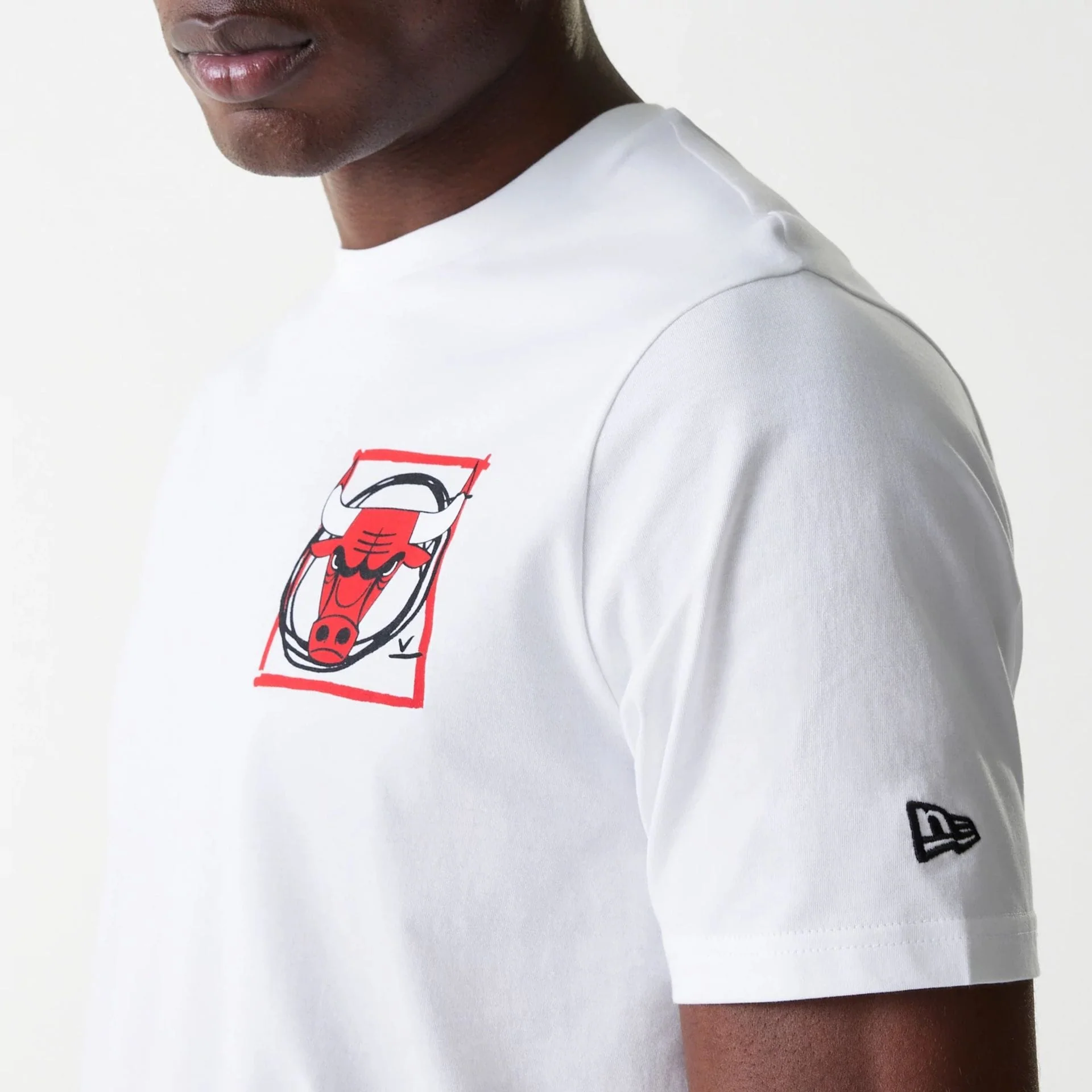 Chicago Bulls NBA Photographic Print White T-Shirt - Image 7