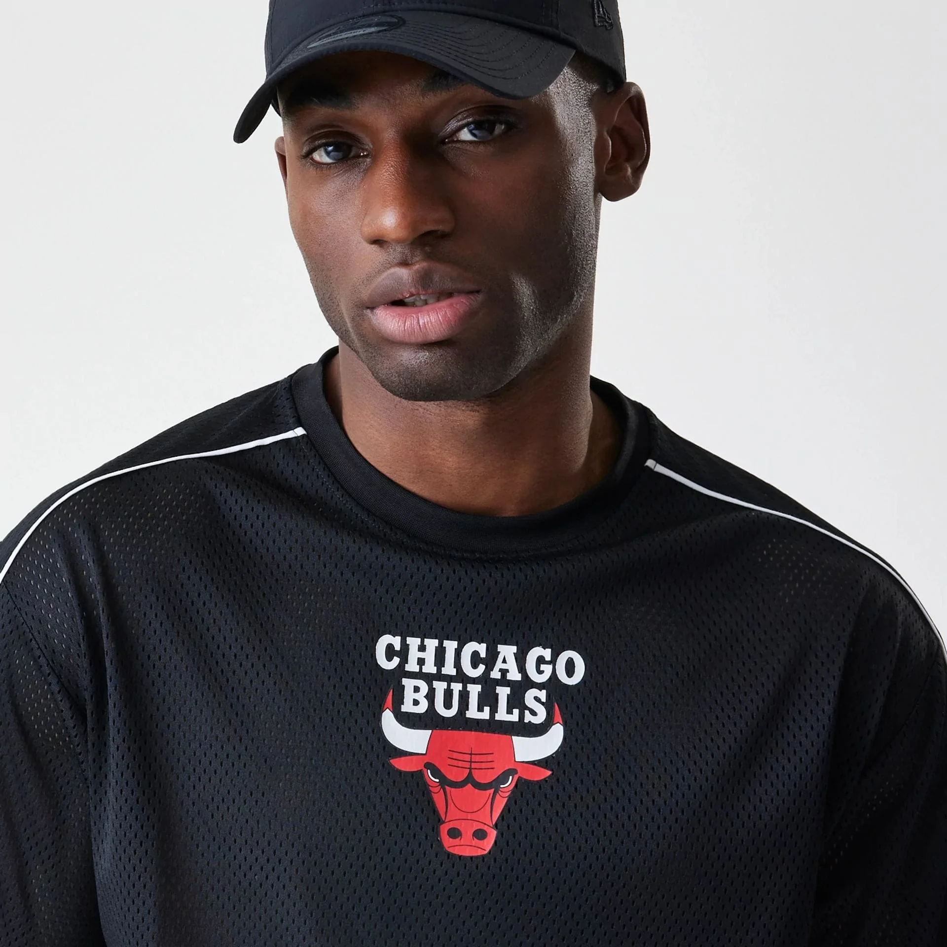 Chicago Bulls NBA Piping Black Oversized T-Shirt - Image 3