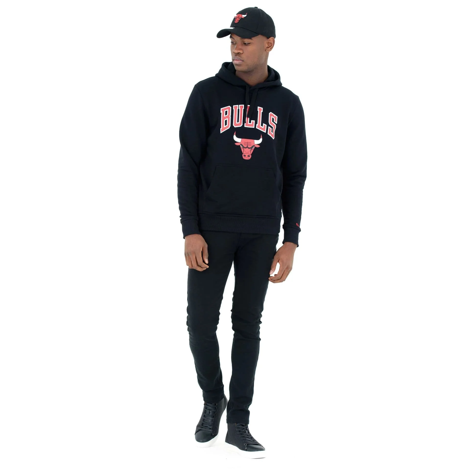 Chicago Bulls NBA Regular Black Pullover Hoodie - Image 5