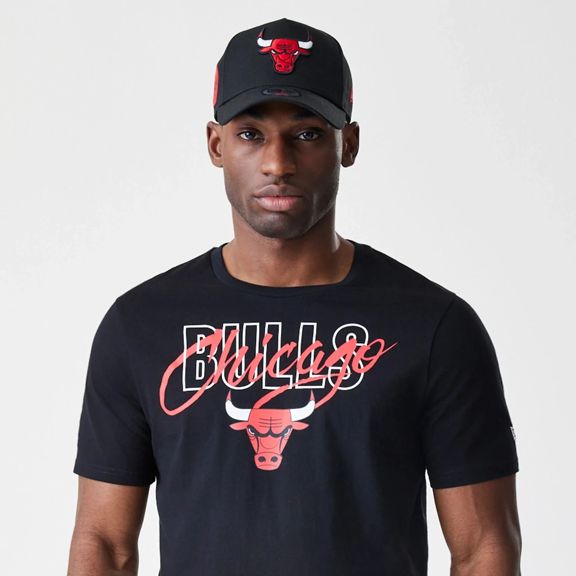 Chicago Bulls NBA Script Black T-Shirt - Image 6