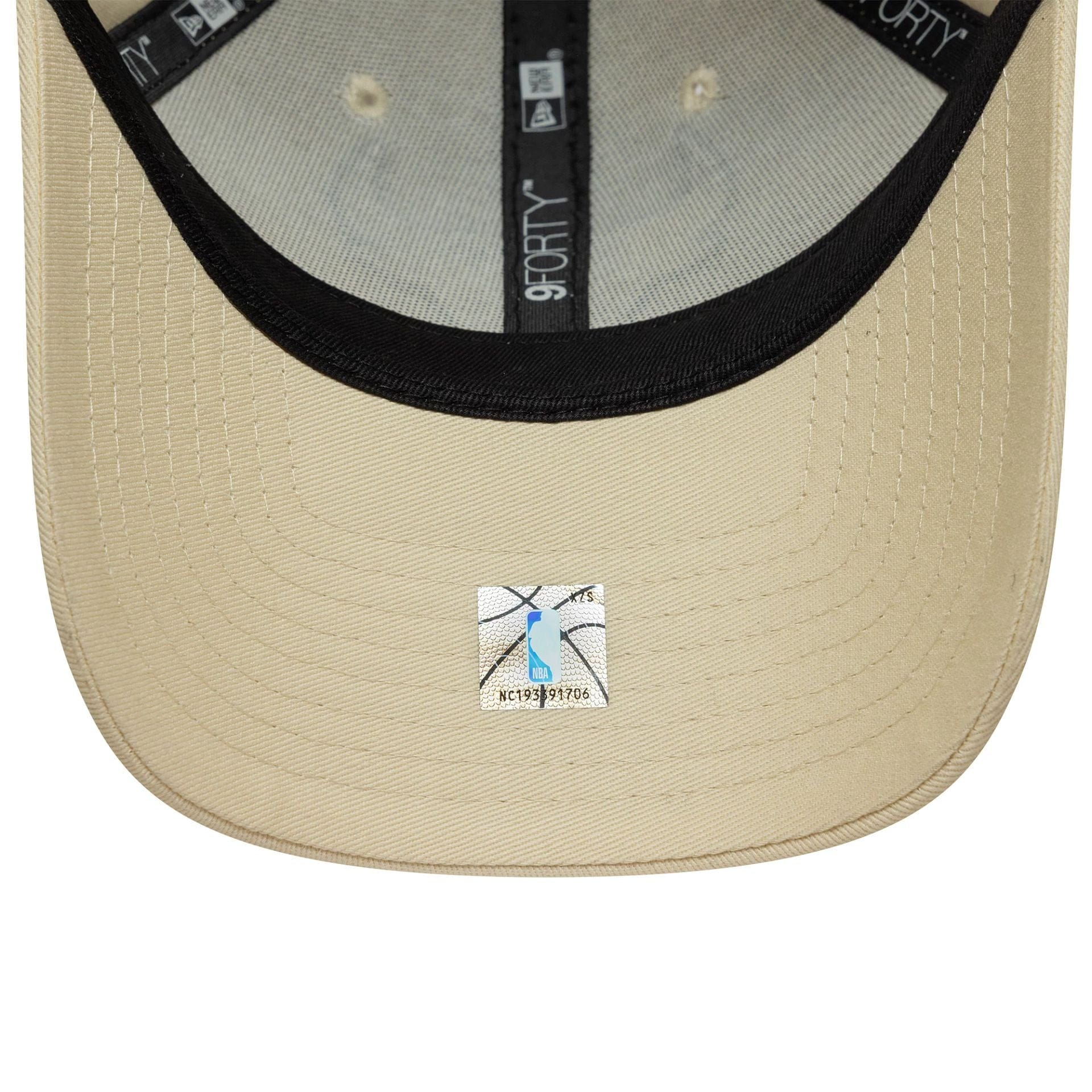 Chicago Bulls NBA Team Outline Light Beige 9FORTY Cap - Image 5