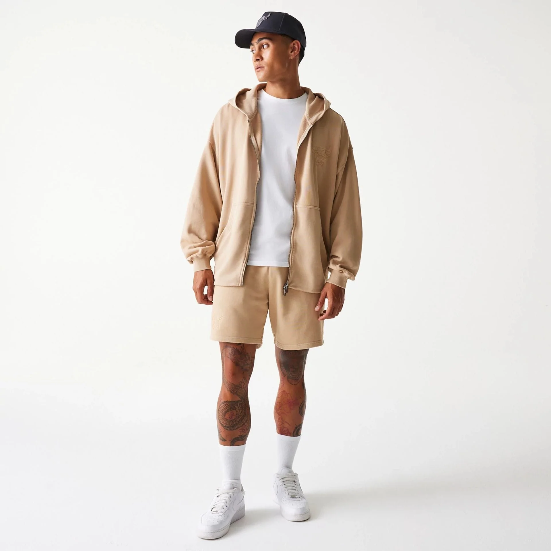 Chicago Bulls NBA Washed Beige Full Zip Hoodie - Image 8