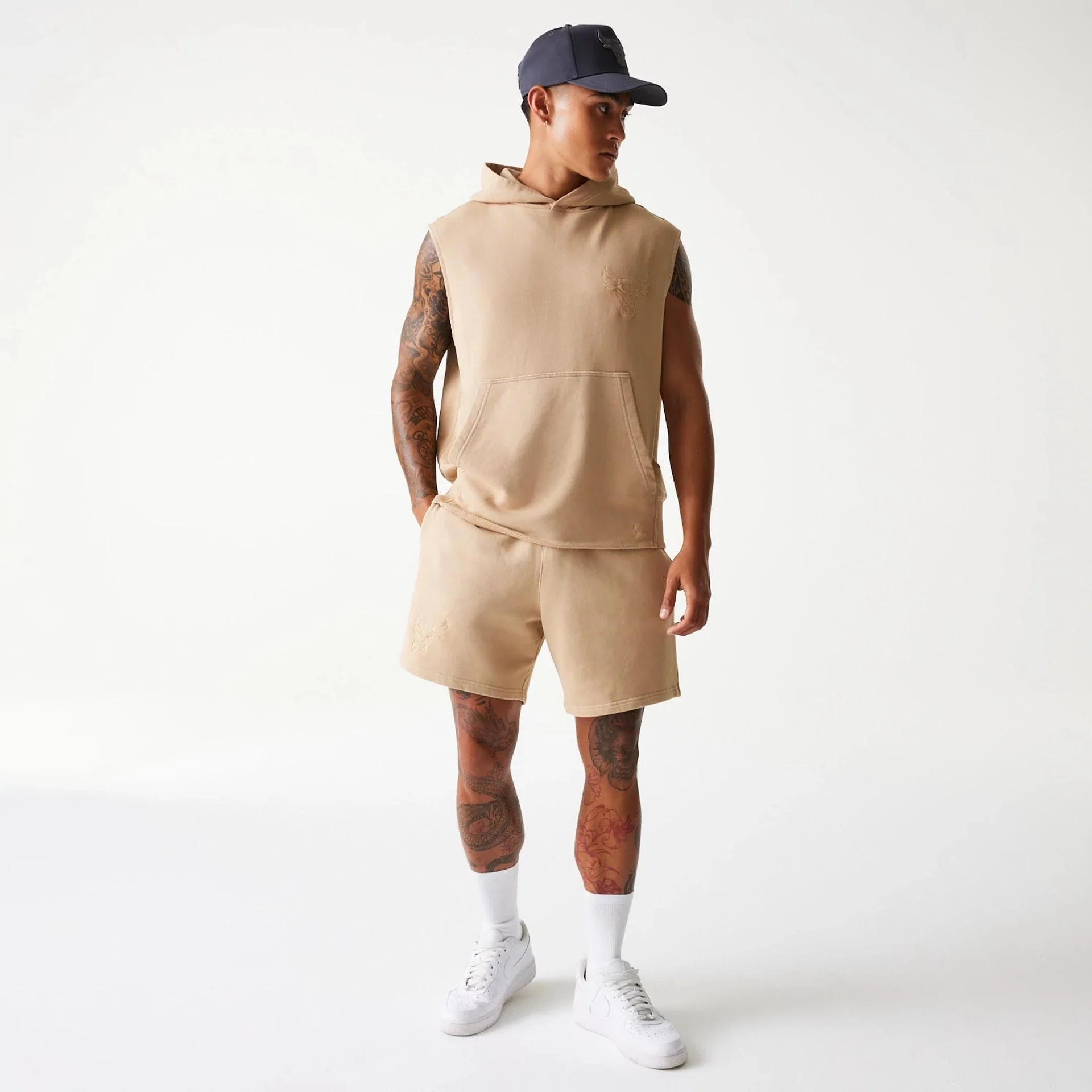 Chicago Bulls NBA Washed Beige Sleeveless Hoodie - Image 8