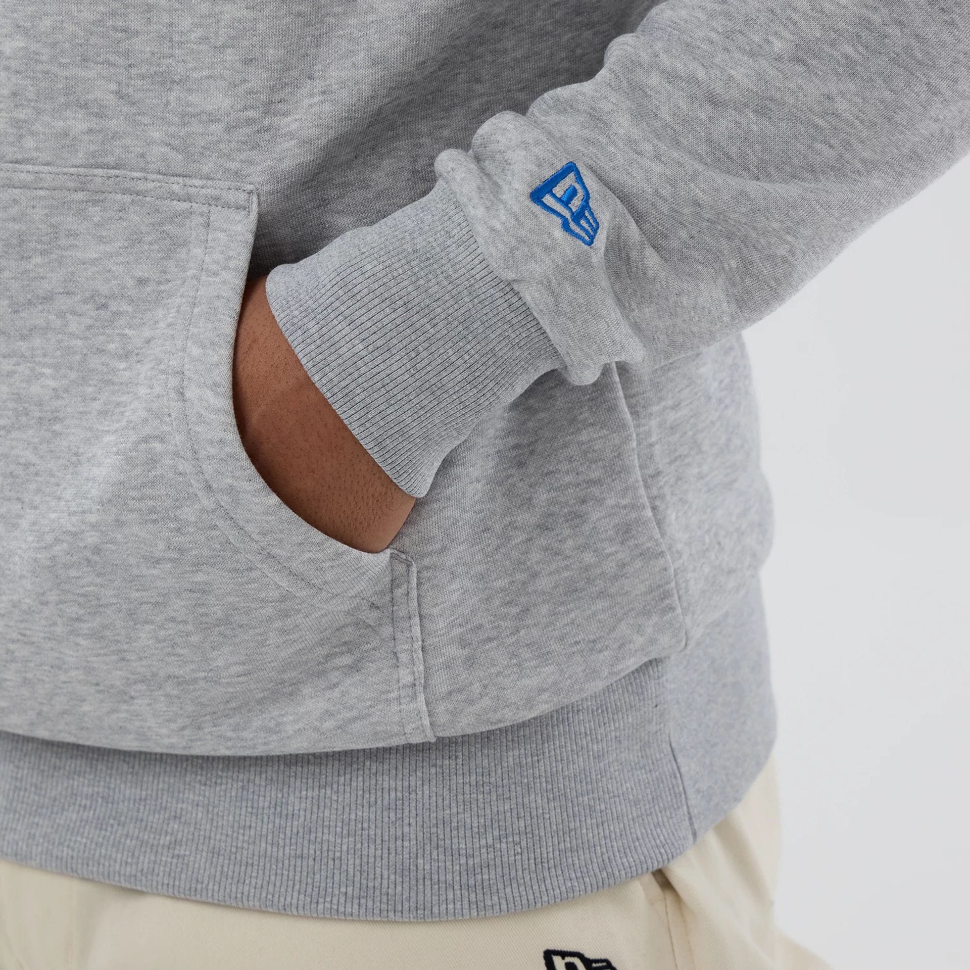 Chicago Cubs MLB Grey Pullover Hoodie - Image 4