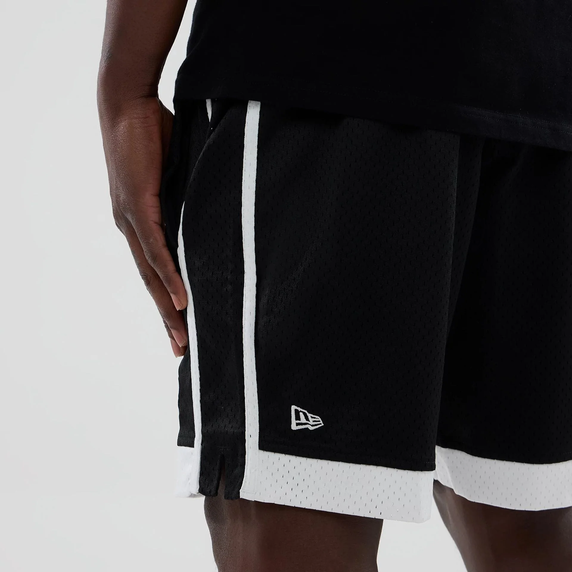 Chicago White Sox MLB Black Mesh Shorts - Image 4