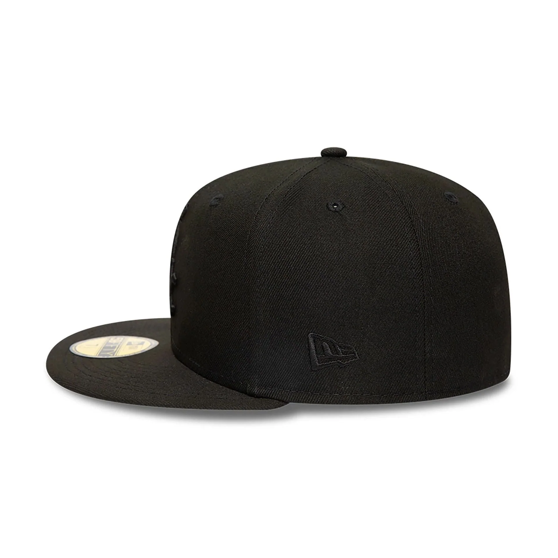 Chicago White Sox MLB Black on Black 59FIFTY Fitted Cap - Image 5