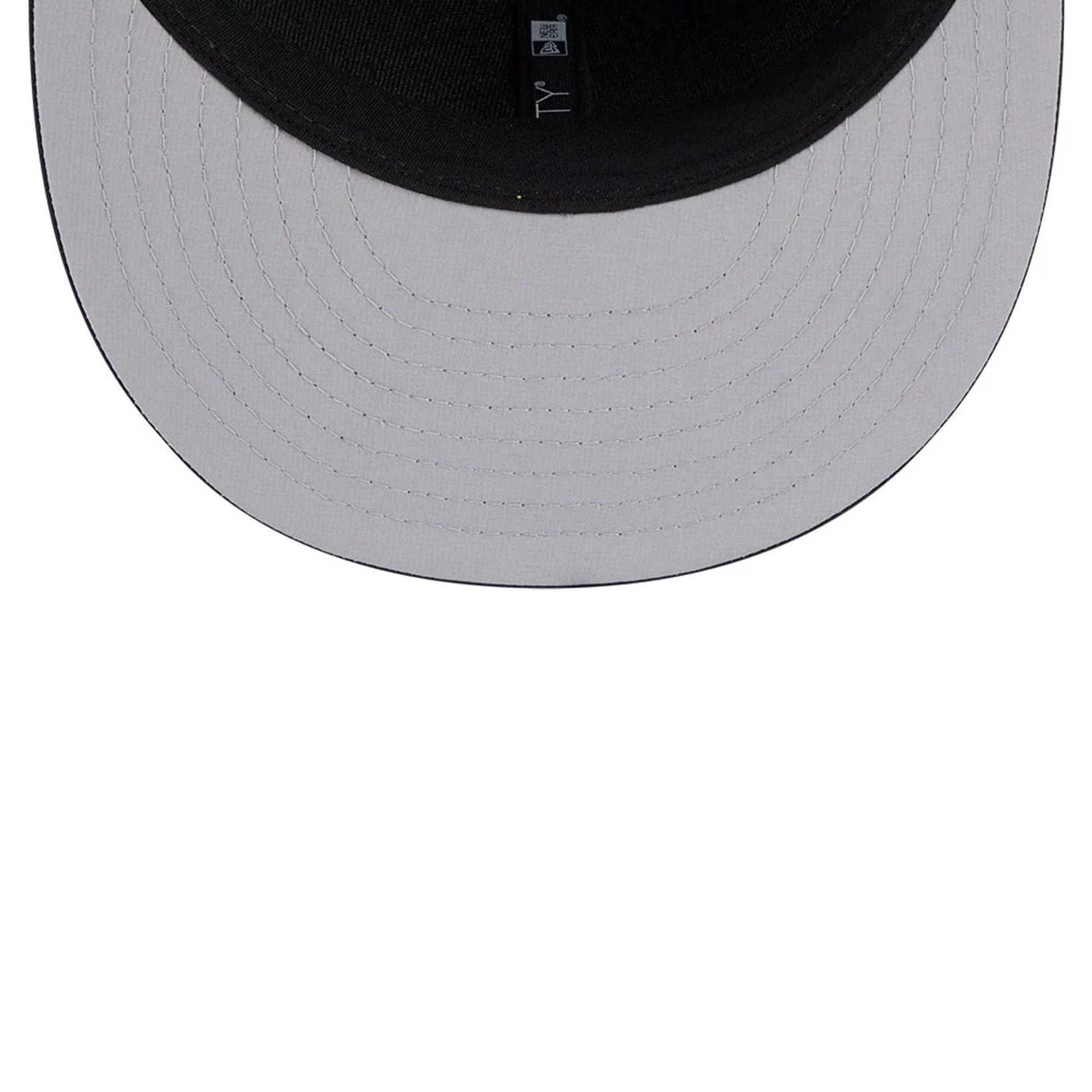 Chicago White Sox MLB Clubhouse Black 59FIFTY Fitted Cap - Image 2