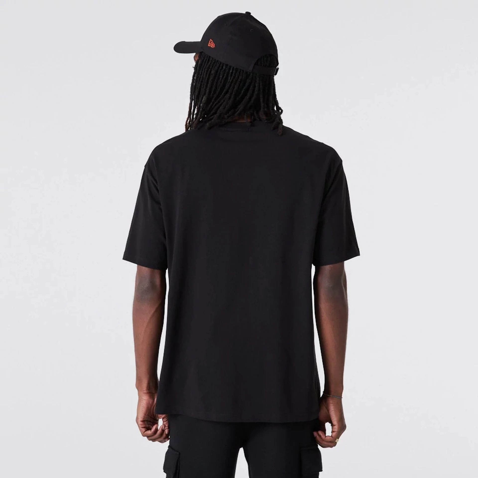 Chicago White Sox MLB Essential Black Oversized T-Shirt - Image 7