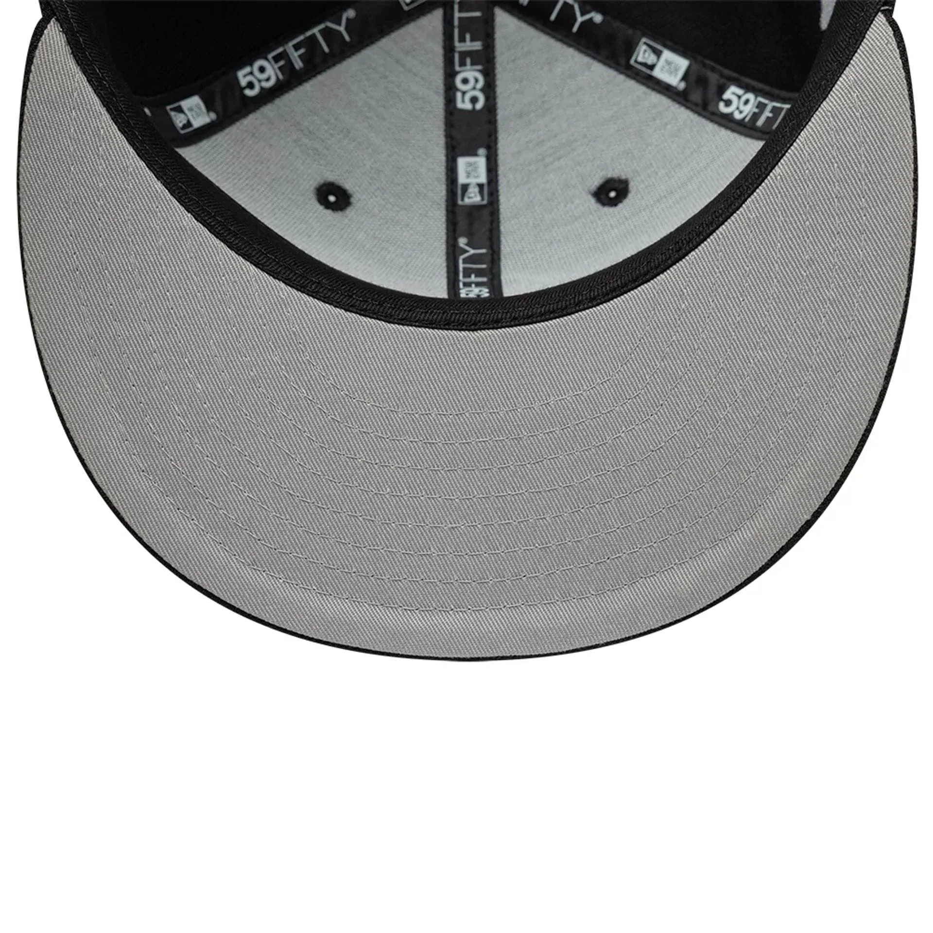 Chicago White Sox MLB Faux Pearl Cloud Black 59FIFTY Fitted Cap - Image 2