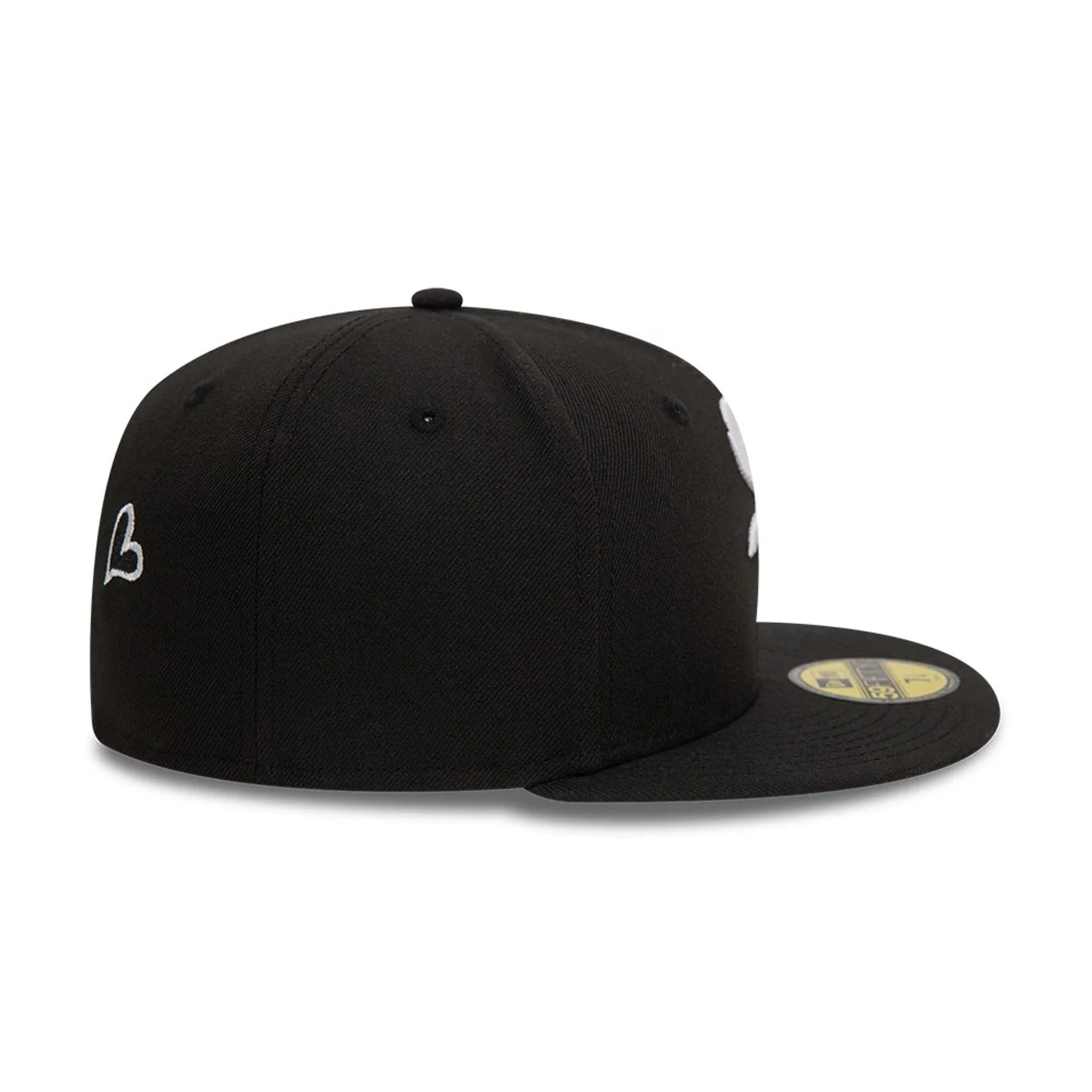 Chicago White Sox MLB Heart Icon Black 59FIFTY Fitted Cap - Image 7