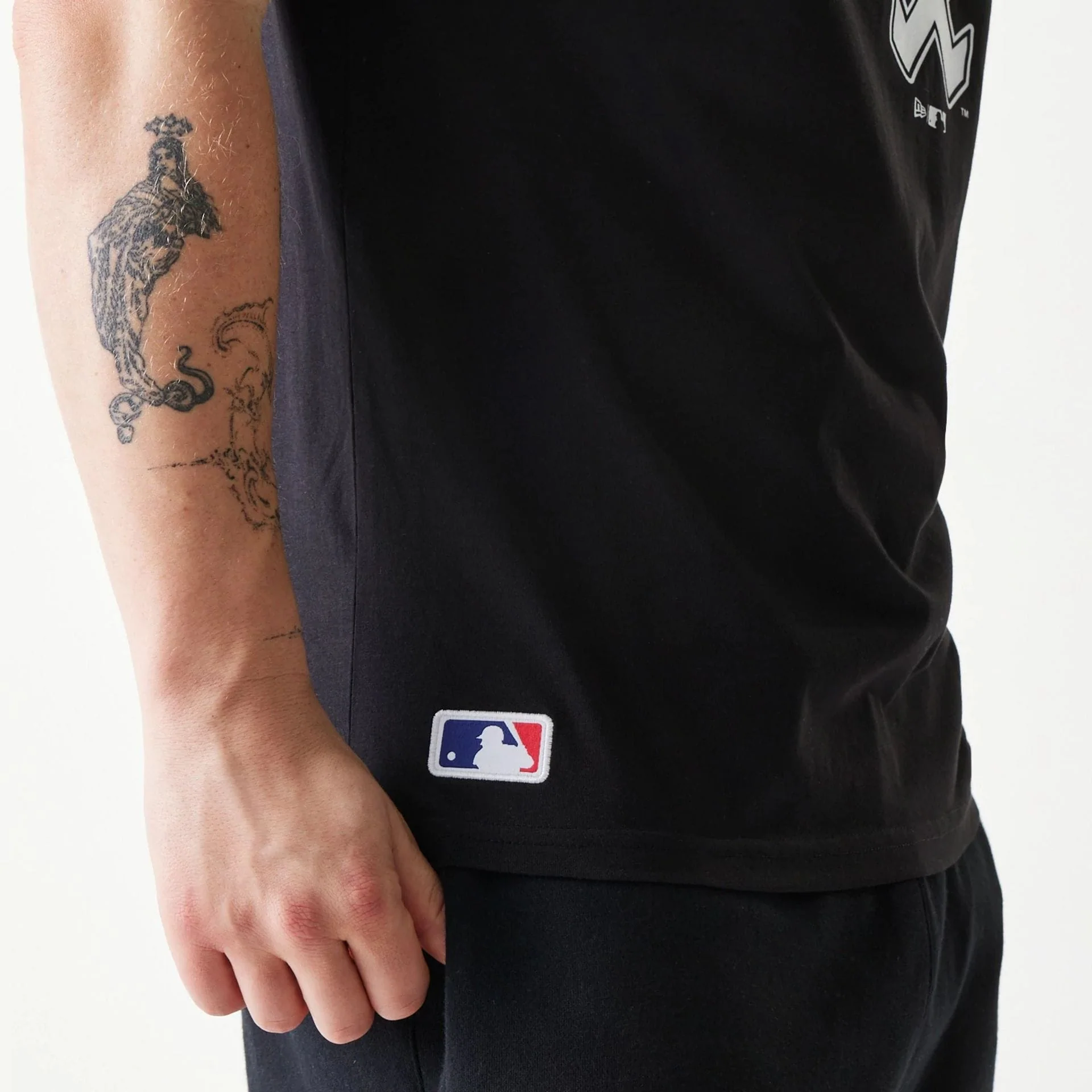 Chicago White Sox MLB Regular Black T-Shirt - Image 4