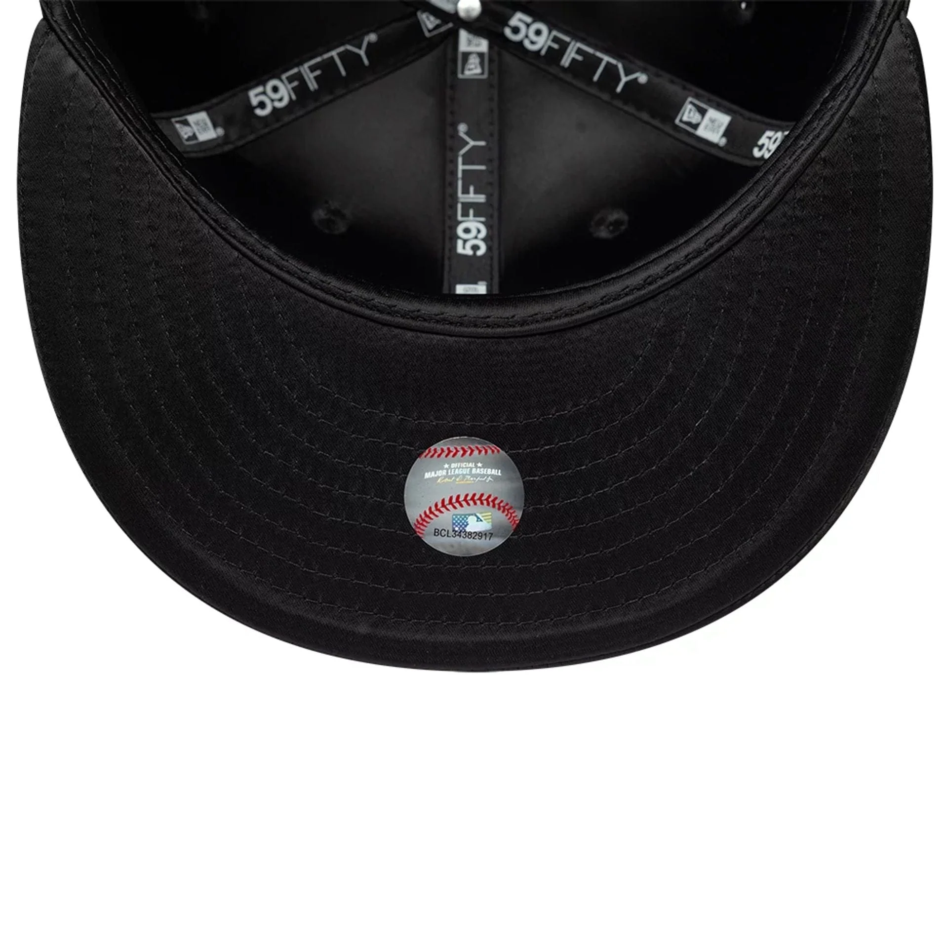 Chicago White Sox MLB Satin Black 59FIFTY Fitted Cap - Image 7