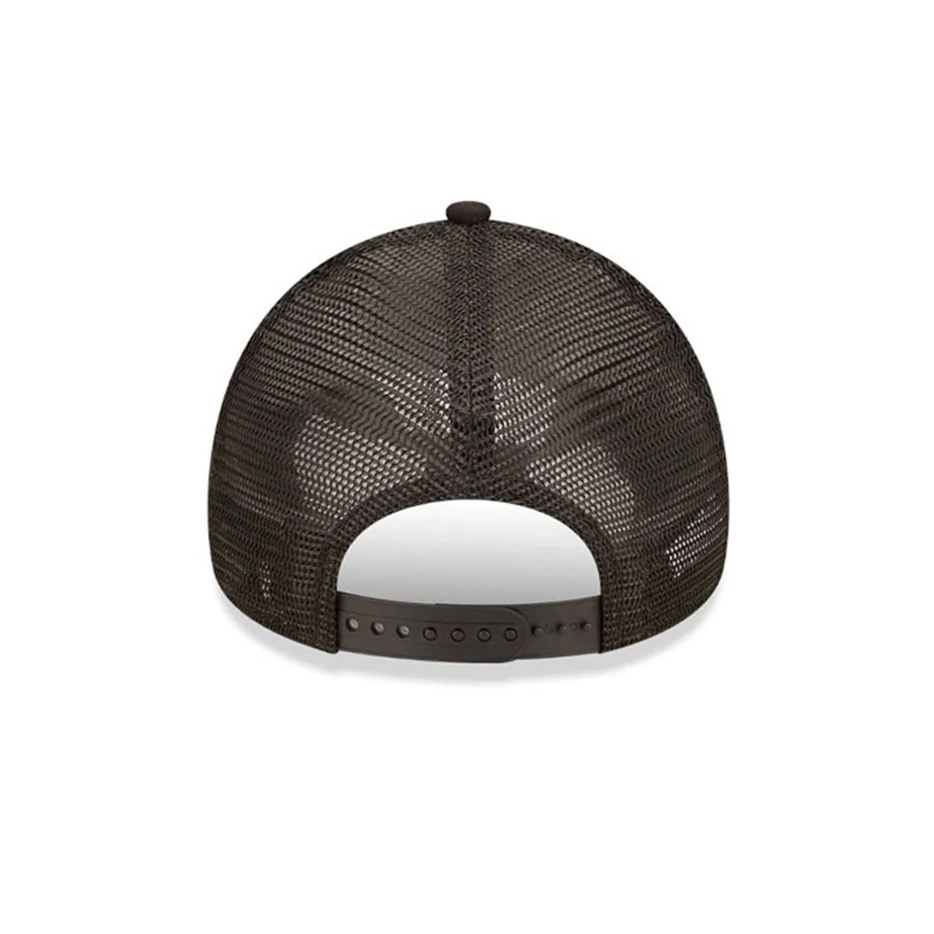 Child DC Batman White 9FORTY A-Frame Trucker Adjsutable Cap - Image 4