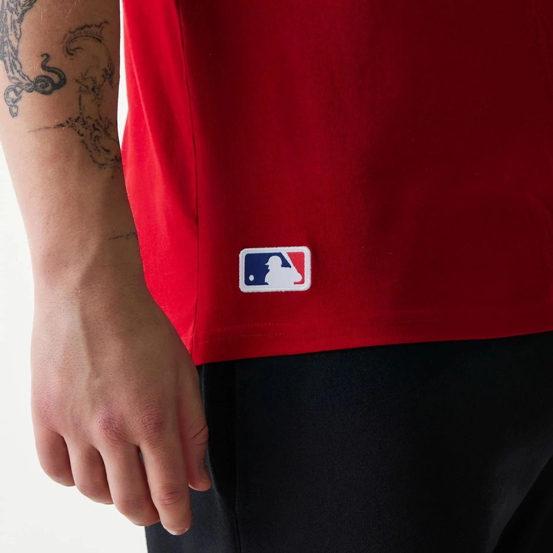 Cincinnati Reds MLB Regular Red T-Shirt - Image 4