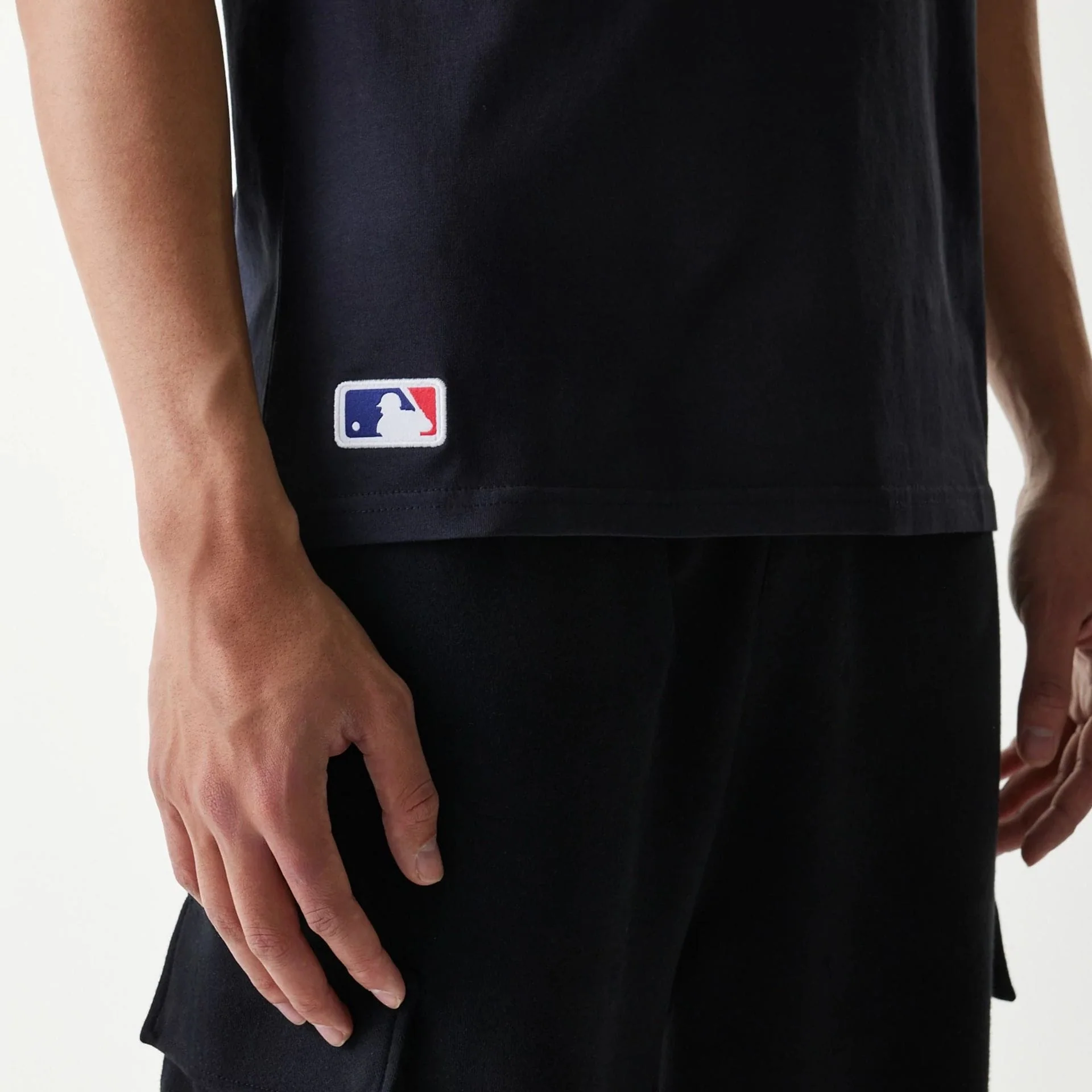 Cleveland Guardians MLB Regular Navy T-Shirt - Image 4