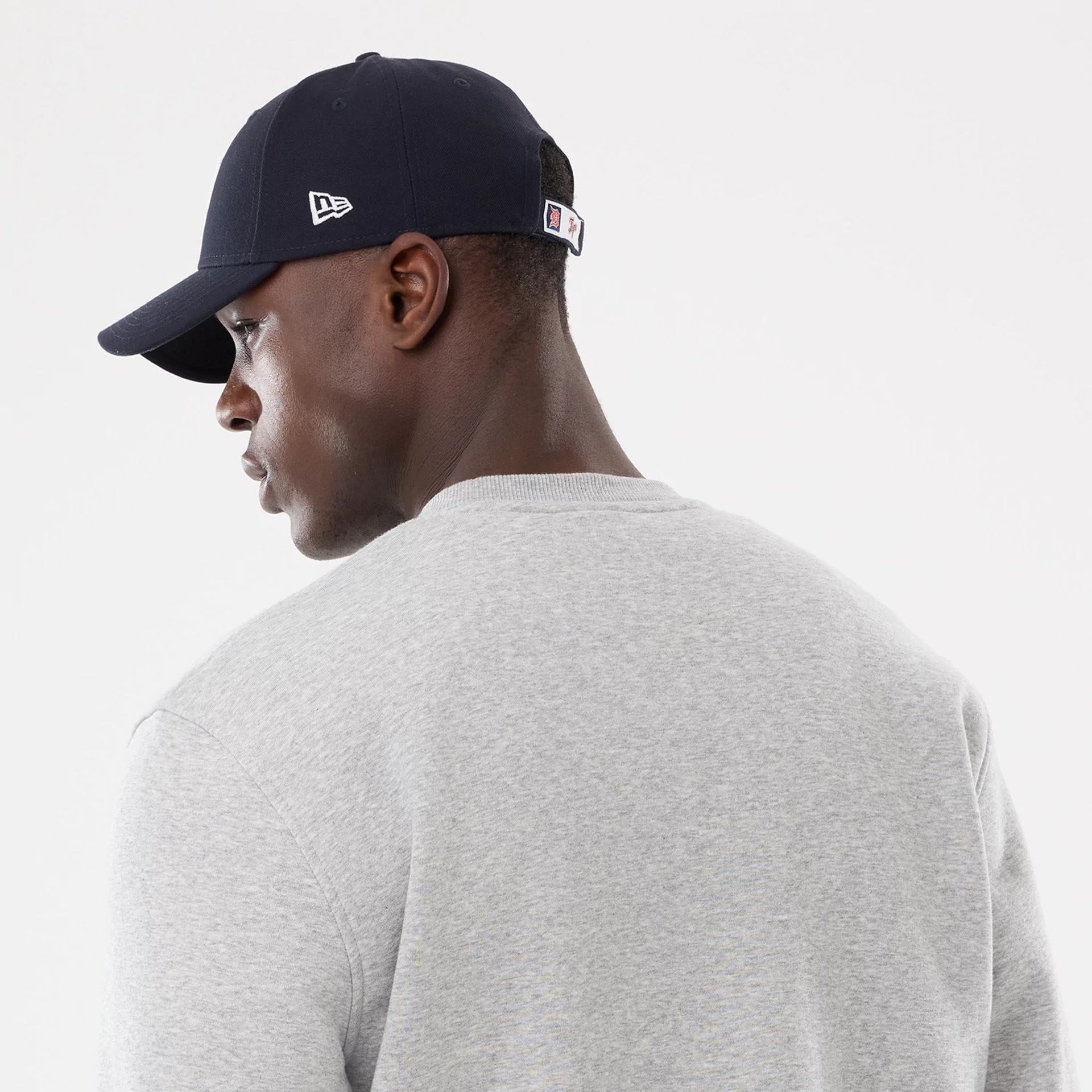 Detroit Tigers MLB Sport Classic Grey Crew Neck Sweater - Image 5