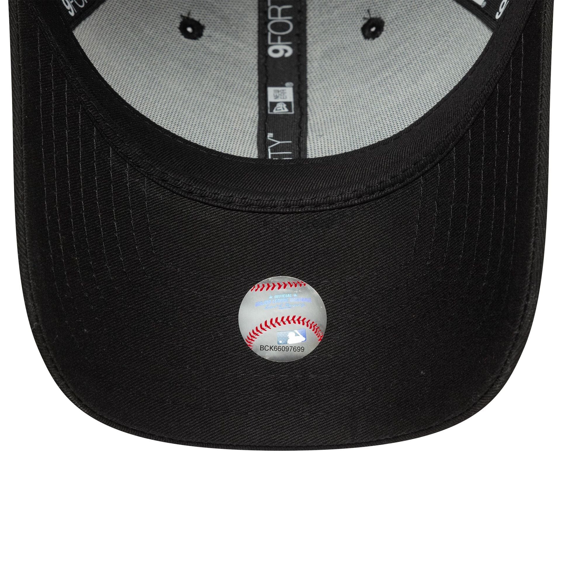 Detroit Tigers MLB Team Outline Black 9FORTY Adjustable Cap - Image 5