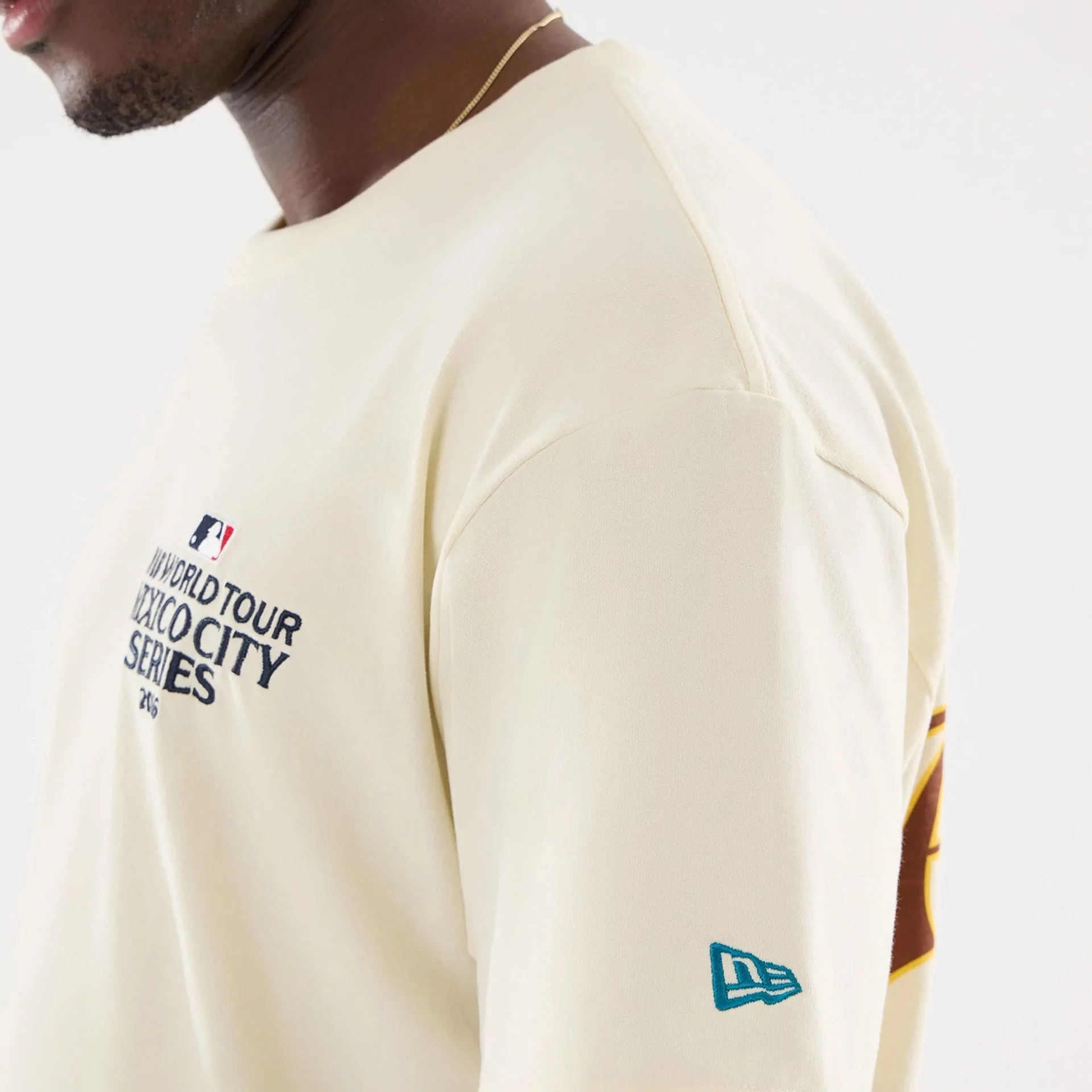 Dueling Logo MLB Mexico City Series 2026 Cream T-Shirt - Image 6