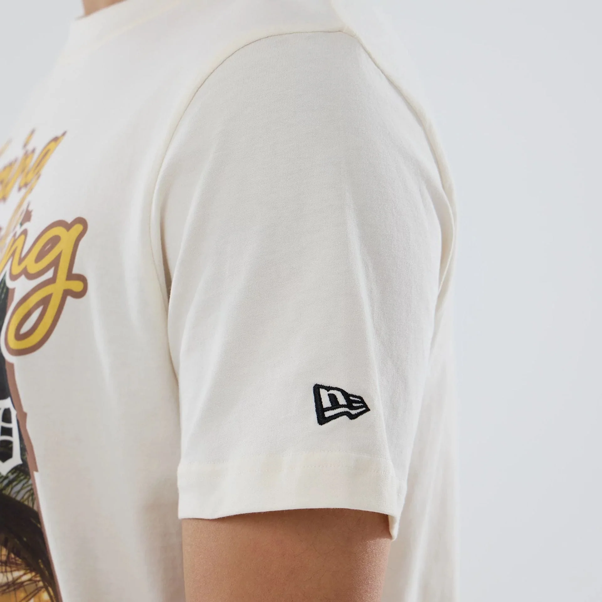 Grapefruit League Logo MLB Spring Training 2026 Cream T-Shirt - Image 5