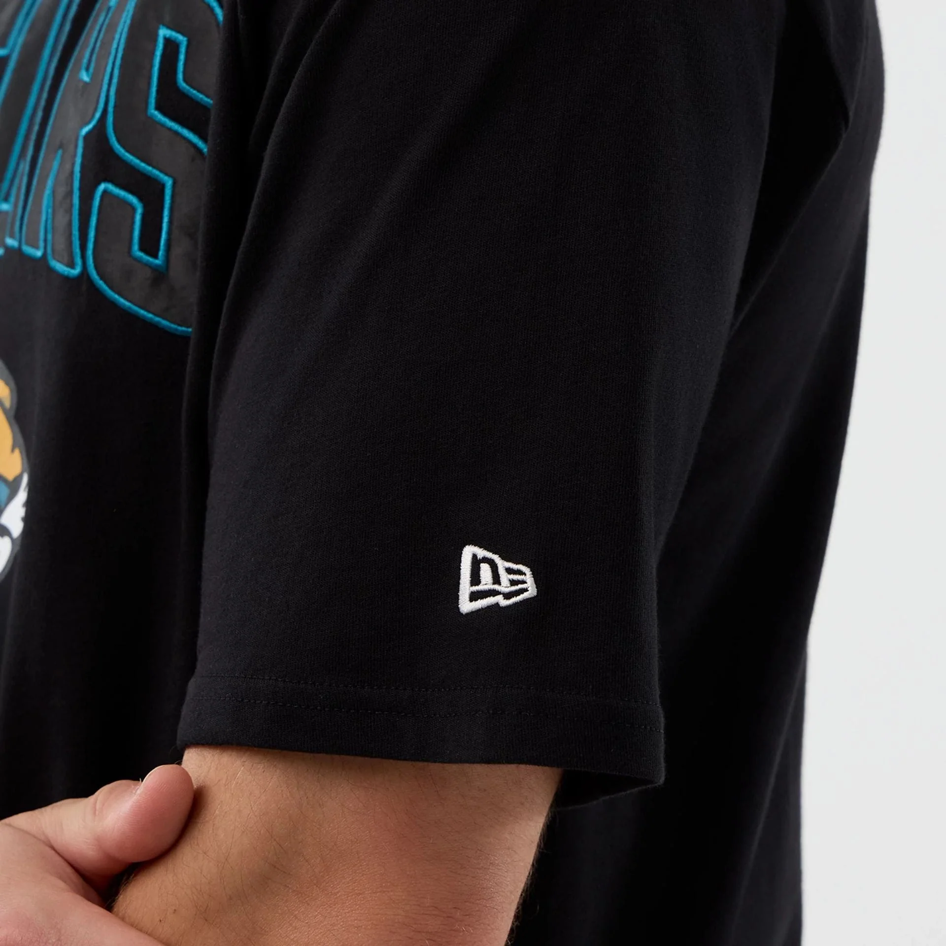 Jacksonville Jaguars NFL International Series Games Black Oversized T-Shirt - Image 5