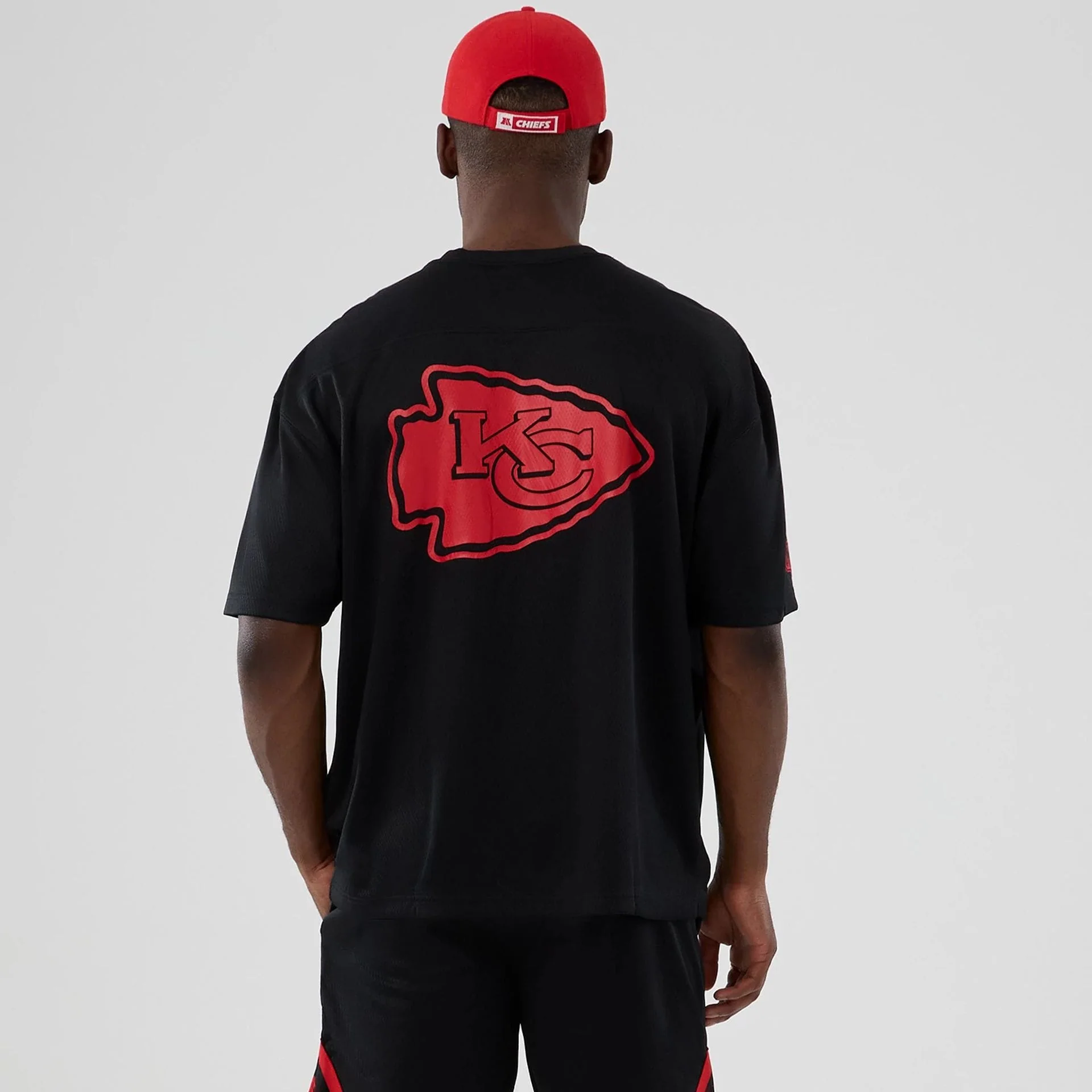 Kansas City Chiefs NFL Historic Black Oversized T-Shirt - Image 2