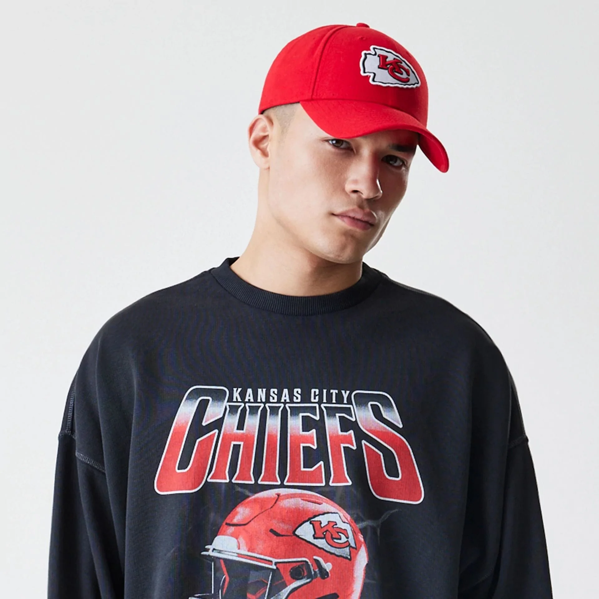 Kansas City Chiefs NFL Washed Boxy Black Oversized Crew Neck Sweater - Image 6