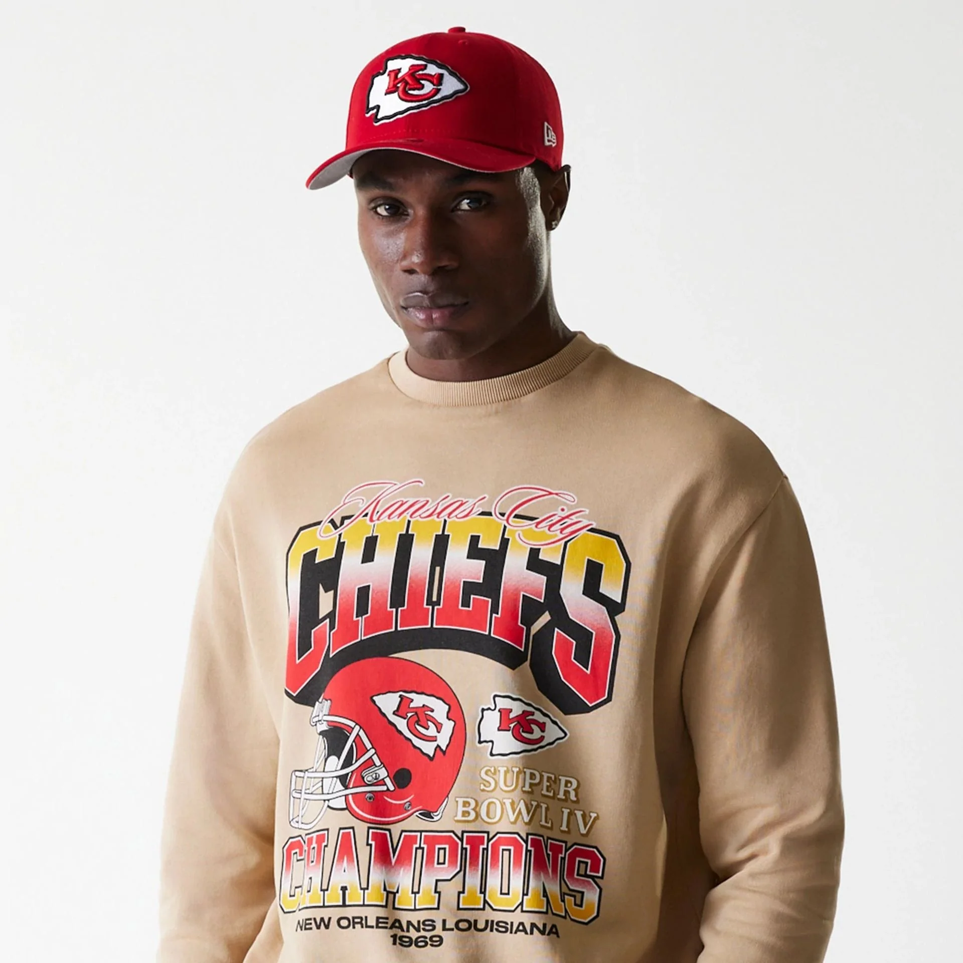 Kansas City Chiefs NFL Washed Super Bowl Beige Oversized Crew Neck Sweater - Image 3