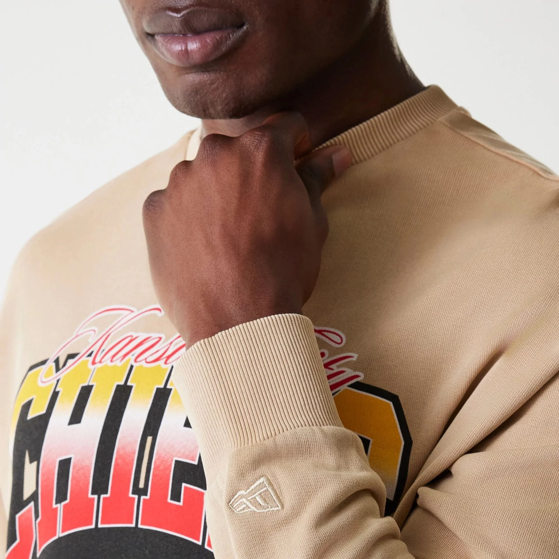 Kansas City Chiefs NFL Washed Super Bowl Beige Oversized Crew Neck Sweater - Image 5