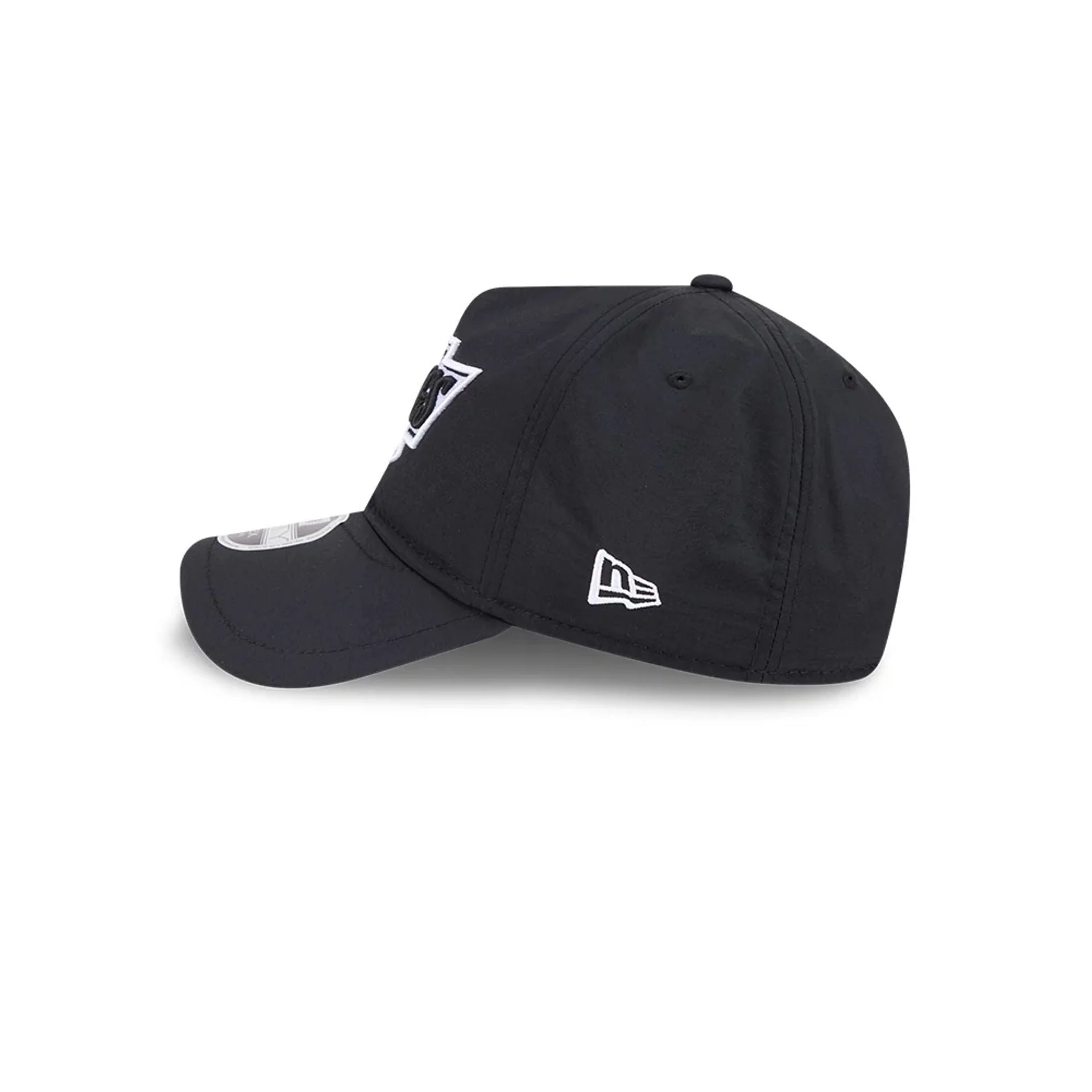Kings NHL Quickstrike Black 9FORTY Apex Adjustable Cap - Image 4