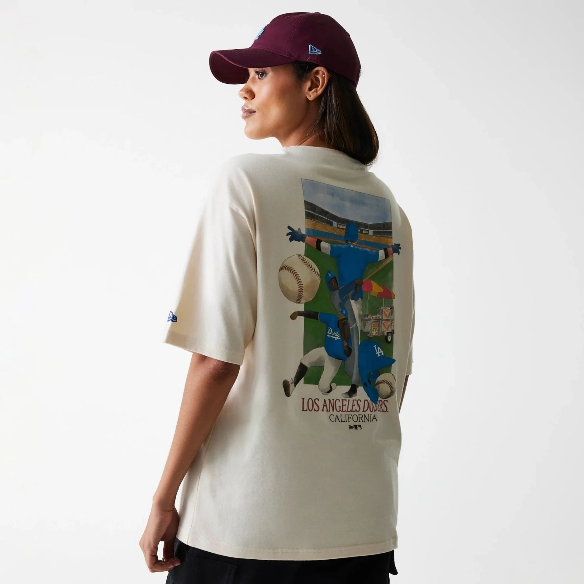 LA Dodgers MLB Baseball Graphic Light Beige Oversized T-Shirt - Image 4