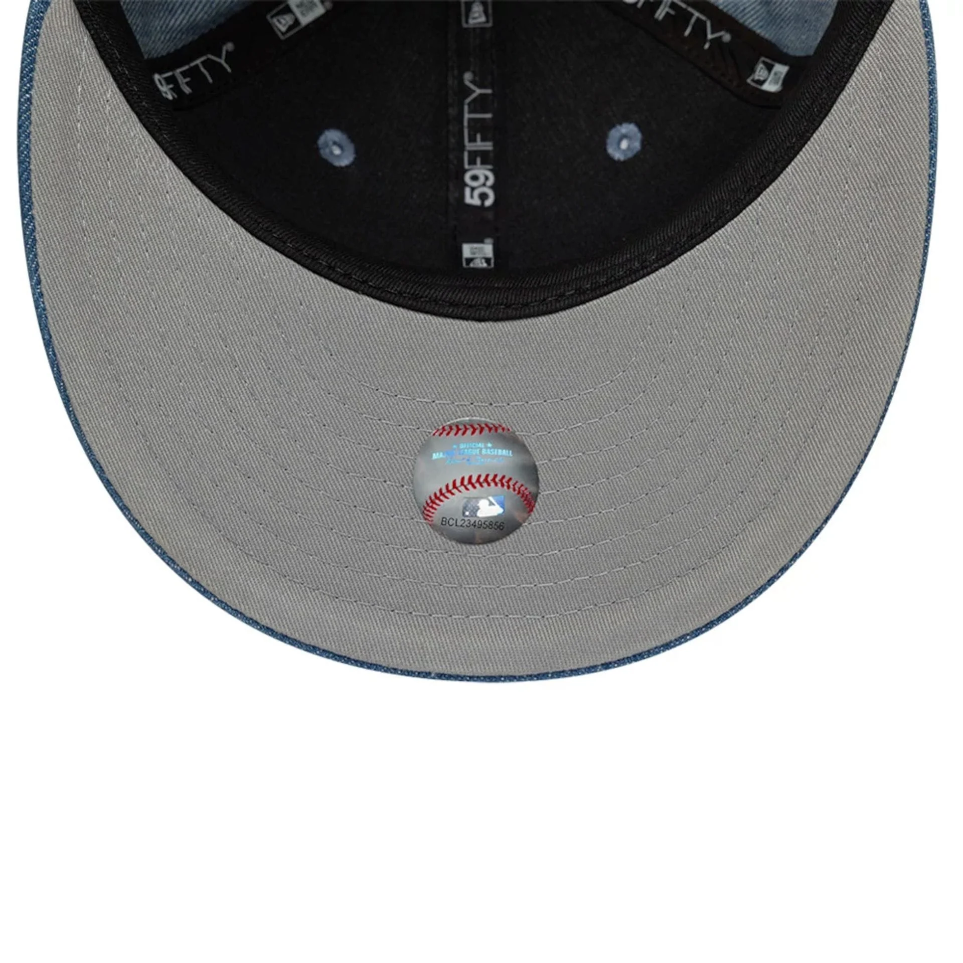 LA Dodgers MLB Chain Stitch Washed Denim Navy 59FIFTY Fitted Cap - Image 2