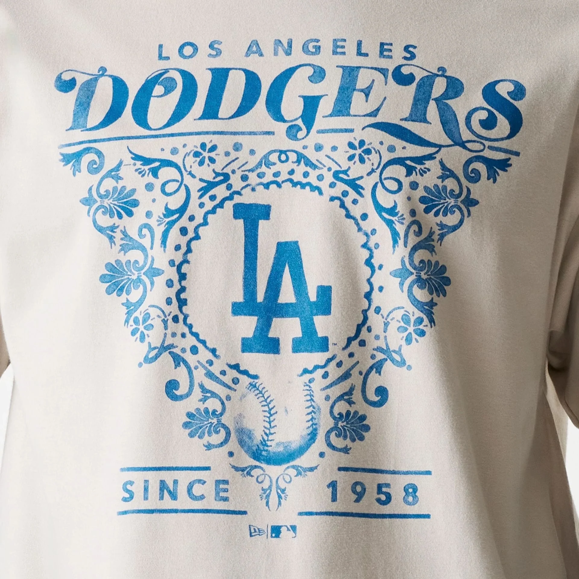 LA Dodgers MLB Floral Graphic Cream Oversized T-Shirt - Image 4