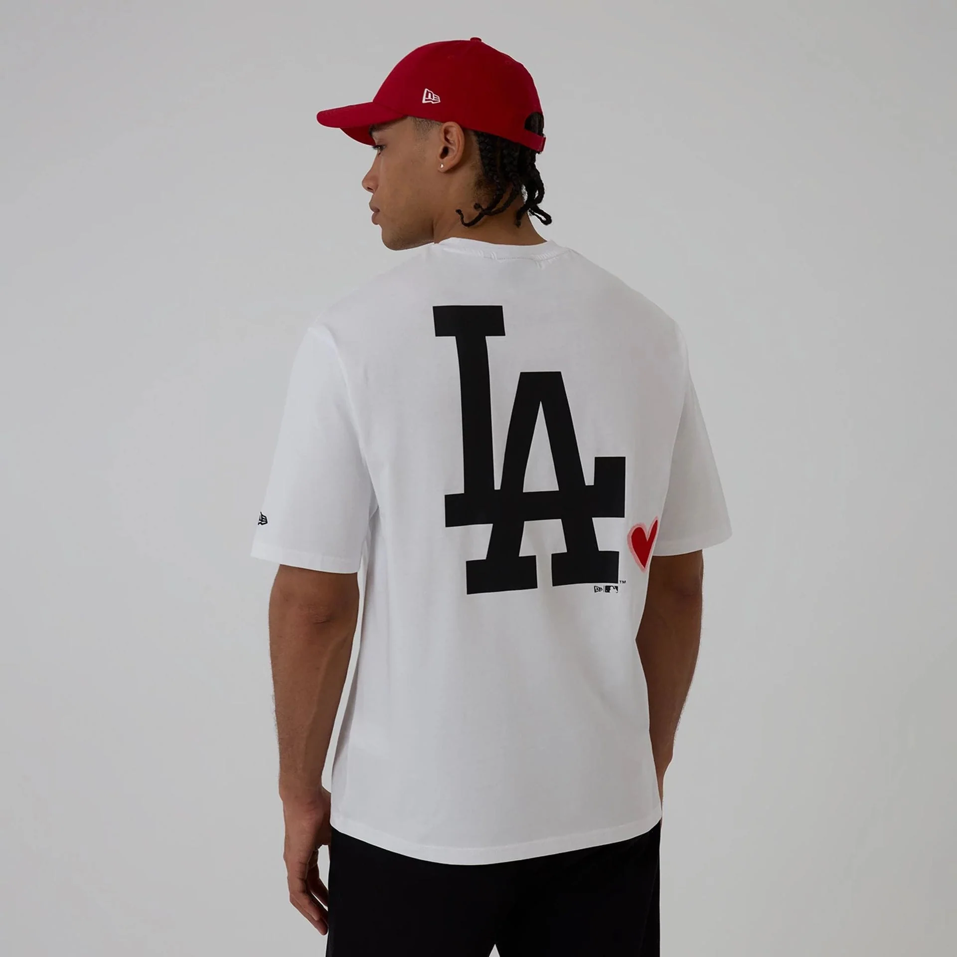 LA Dodgers MLB Heart Graphic White T-Shirt - Image 2