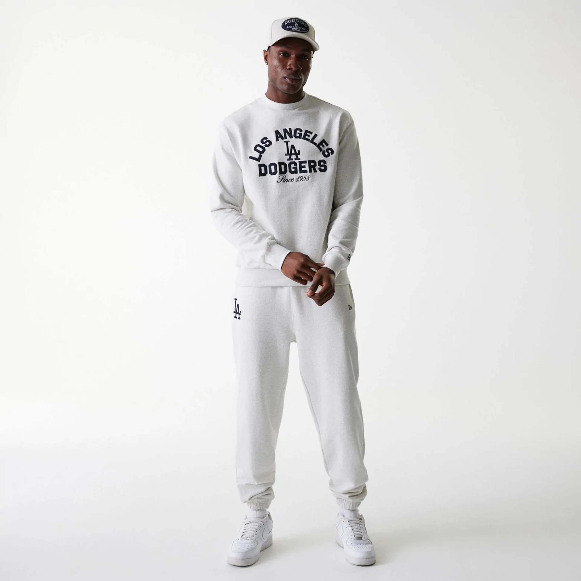 LA Dodgers MLB Heritage Pastel Grey Oversized Crew Neck Sweater - Image 8