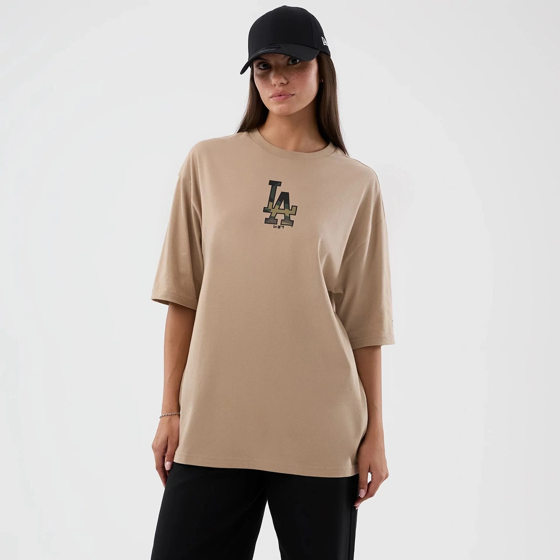 LA Dodgers MLB Infill Light Beige Oversized T-Shirt - Image 5